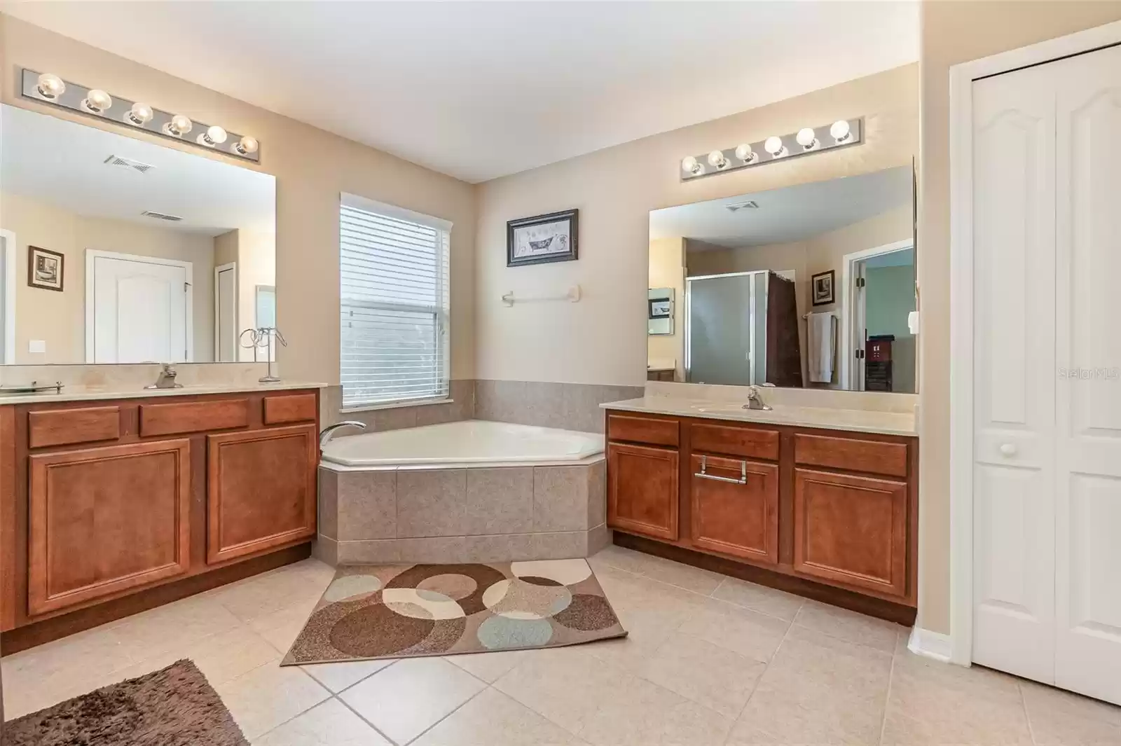 854 LOST GROVE CIRCLE, WINTER GARDEN, Florida 34787, 5 Bedrooms Bedrooms, ,3 BathroomsBathrooms,Residential,For Sale,LOST GROVE,MFRO6252133