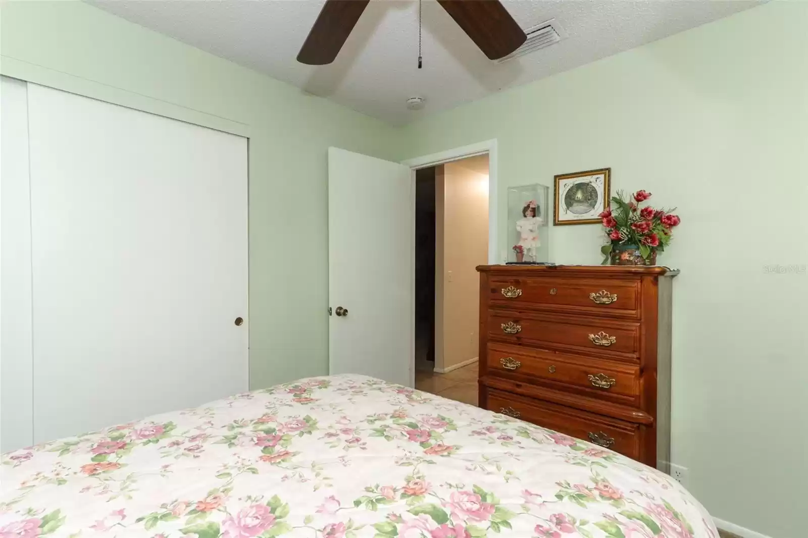 280 WINDMEADOWS STREET, ALTAMONTE SPRINGS, Florida 32701, 2 Bedrooms Bedrooms, ,2 BathroomsBathrooms,Residential,For Sale,WINDMEADOWS,MFRO6253778