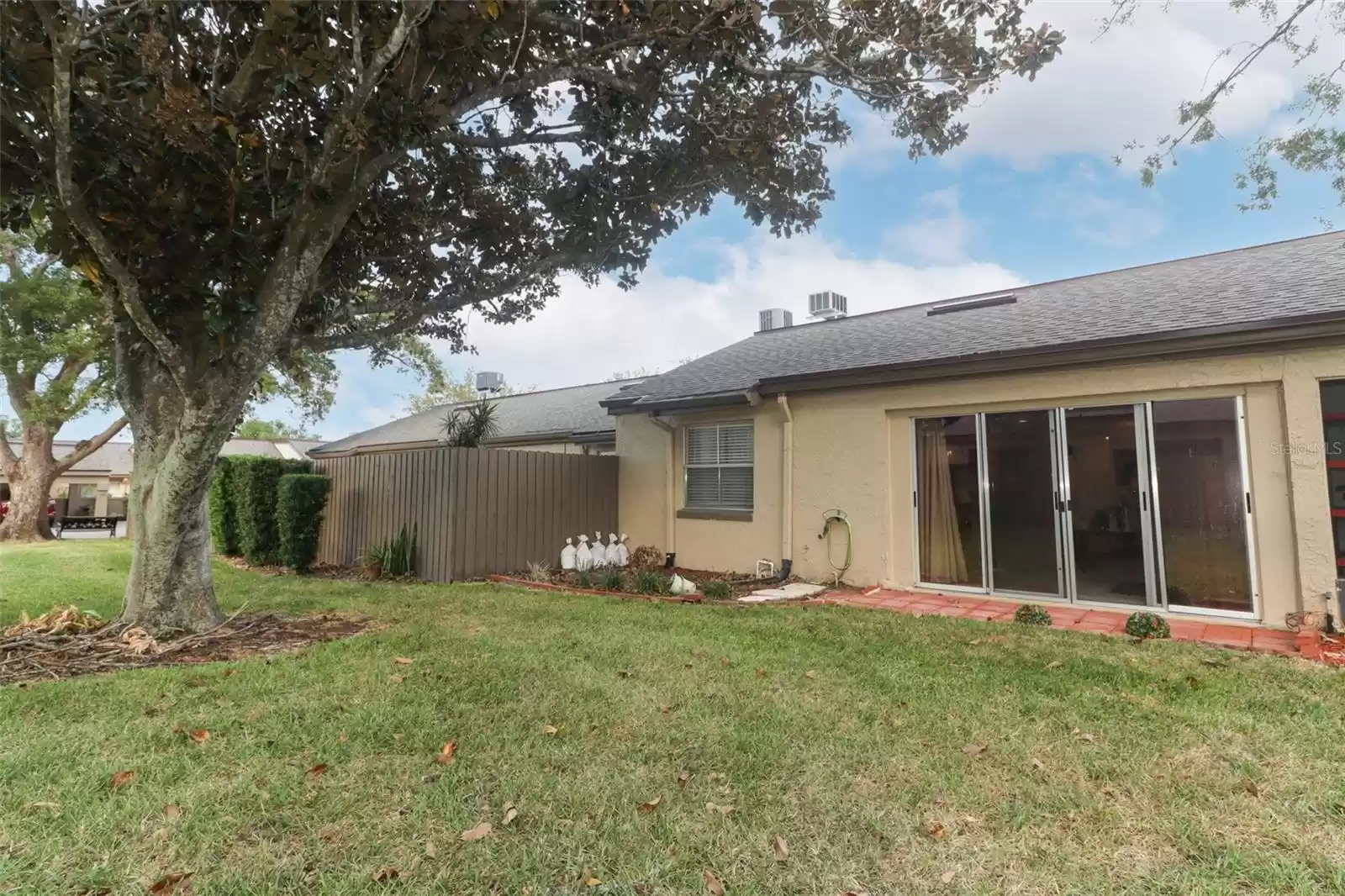 280 WINDMEADOWS STREET, ALTAMONTE SPRINGS, Florida 32701, 2 Bedrooms Bedrooms, ,2 BathroomsBathrooms,Residential,For Sale,WINDMEADOWS,MFRO6253778