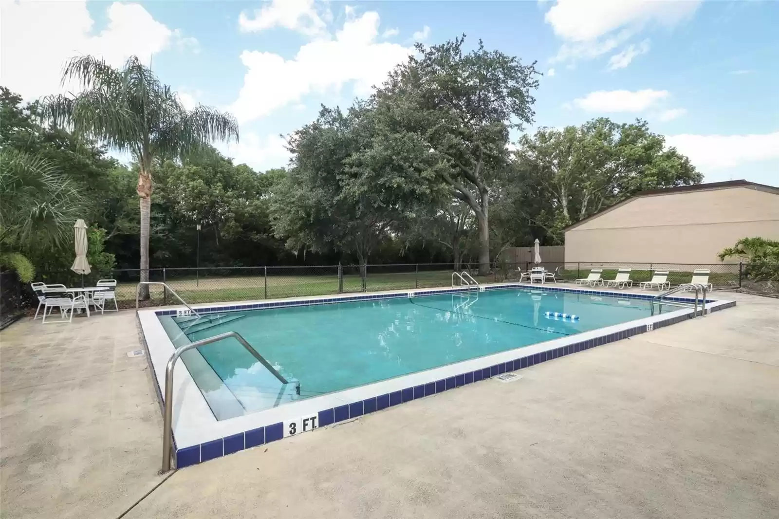 280 WINDMEADOWS STREET, ALTAMONTE SPRINGS, Florida 32701, 2 Bedrooms Bedrooms, ,2 BathroomsBathrooms,Residential,For Sale,WINDMEADOWS,MFRO6253778