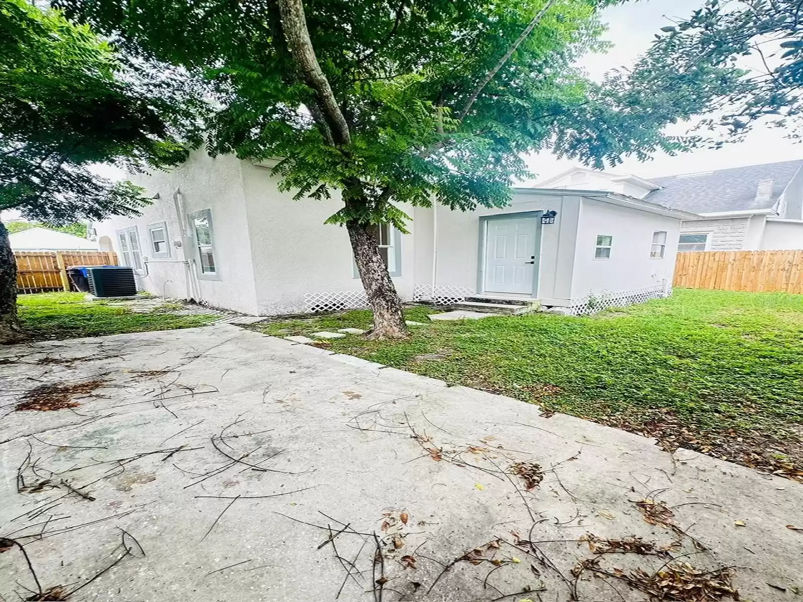 309 MAPLE AVENUE, KISSIMMEE, Florida 34741, 2 Bedrooms Bedrooms, ,1 BathroomBathrooms,Residential Lease,For Rent,MAPLE,MFRO6254077