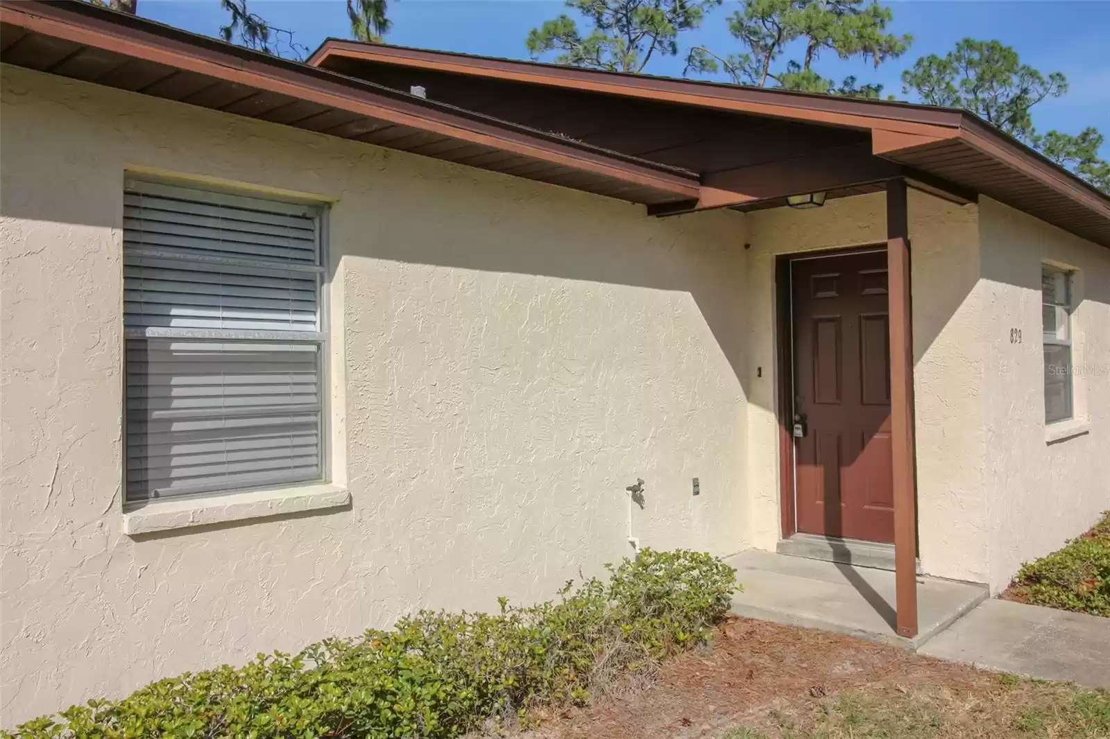 829 WINNIE LANE, LAKELAND, Florida 33813, 2 Bedrooms Bedrooms, ,1 BathroomBathrooms,Residential Lease,For Rent,WINNIE,MFRL4948545