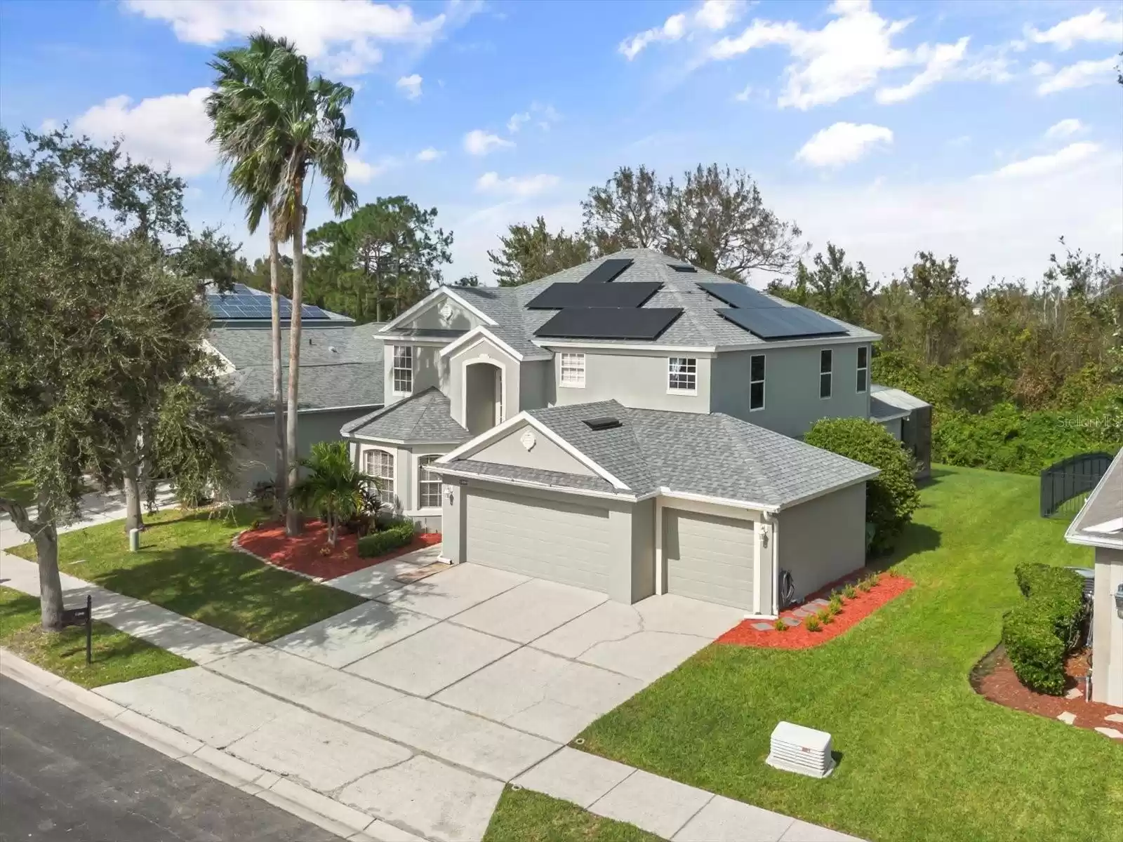 13909 EYLEWOOD DRIVE, WINTER GARDEN, Florida 34787, 5 Bedrooms Bedrooms, ,3 BathroomsBathrooms,Residential,For Sale,EYLEWOOD,MFRO6252660