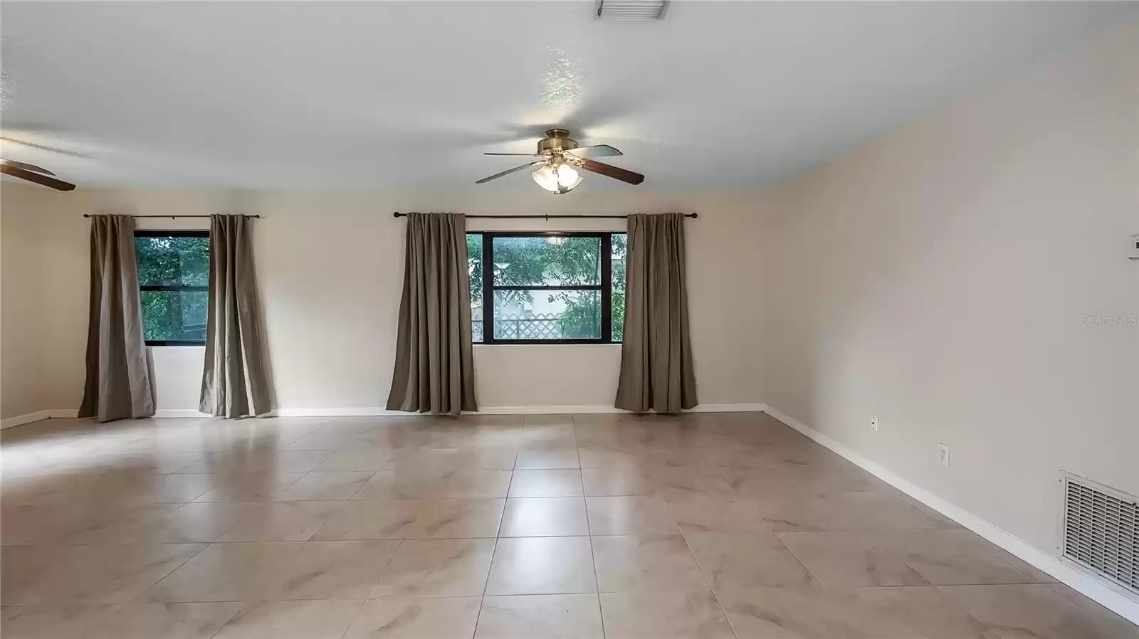 630 MARSHALL STREET, ALTAMONTE SPRINGS, Florida 32701, 3 Bedrooms Bedrooms, ,2 BathroomsBathrooms,Residential Lease,For Rent,MARSHALL,MFRO6252195