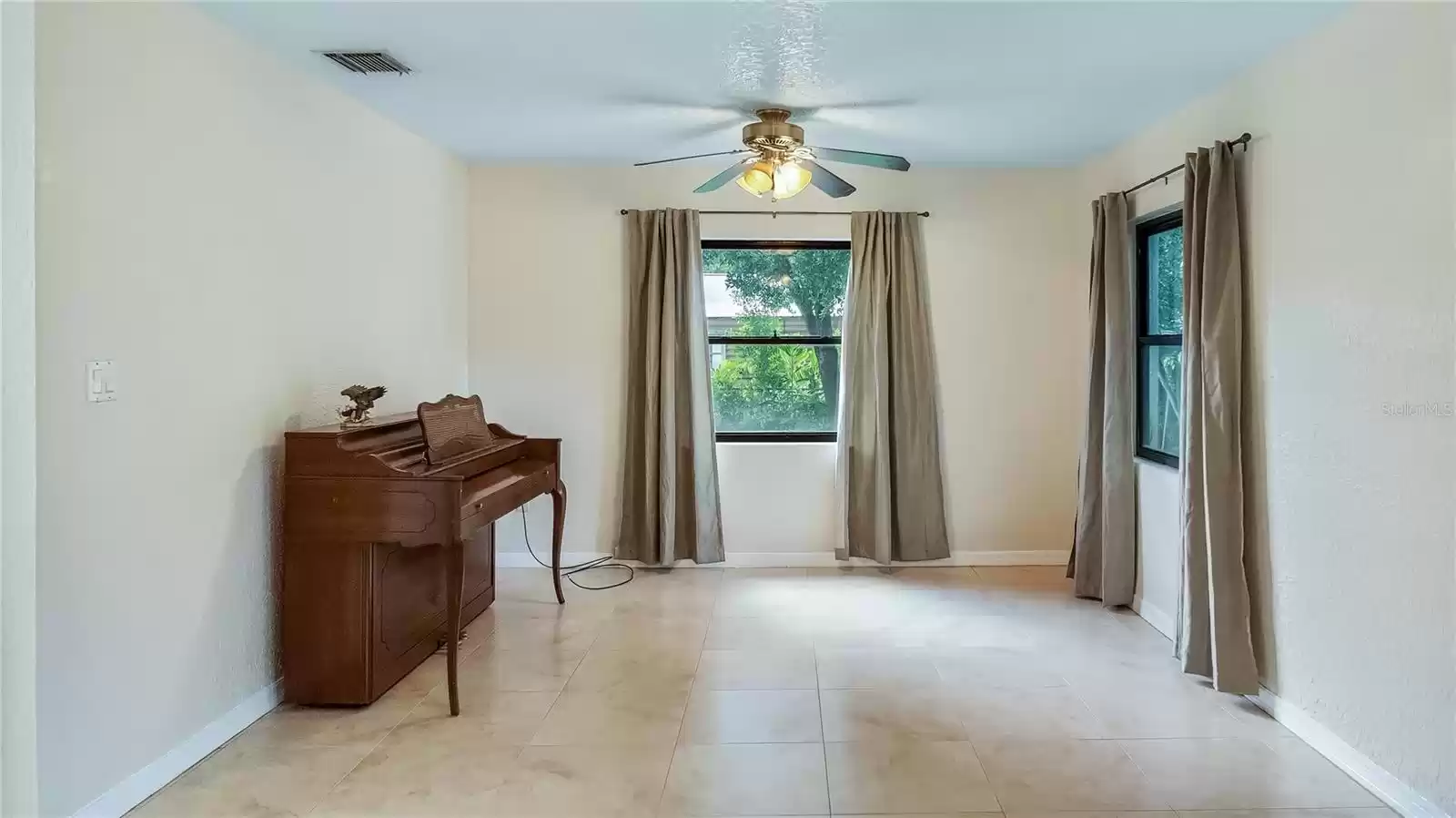 630 MARSHALL STREET, ALTAMONTE SPRINGS, Florida 32701, 3 Bedrooms Bedrooms, ,2 BathroomsBathrooms,Residential Lease,For Rent,MARSHALL,MFRO6252195