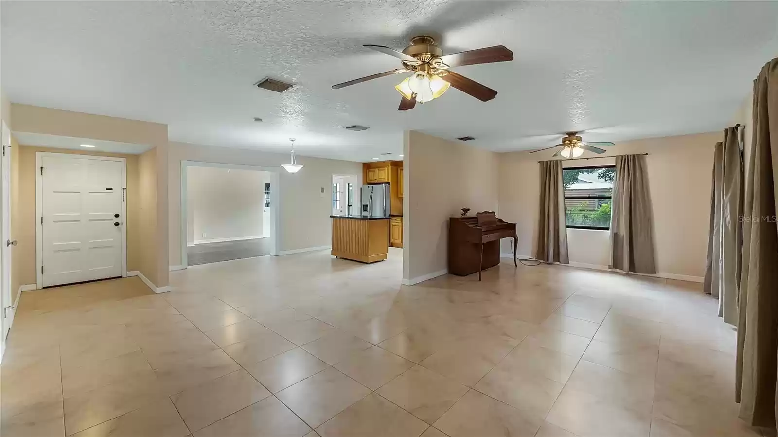 630 MARSHALL STREET, ALTAMONTE SPRINGS, Florida 32701, 3 Bedrooms Bedrooms, ,2 BathroomsBathrooms,Residential Lease,For Rent,MARSHALL,MFRO6252195