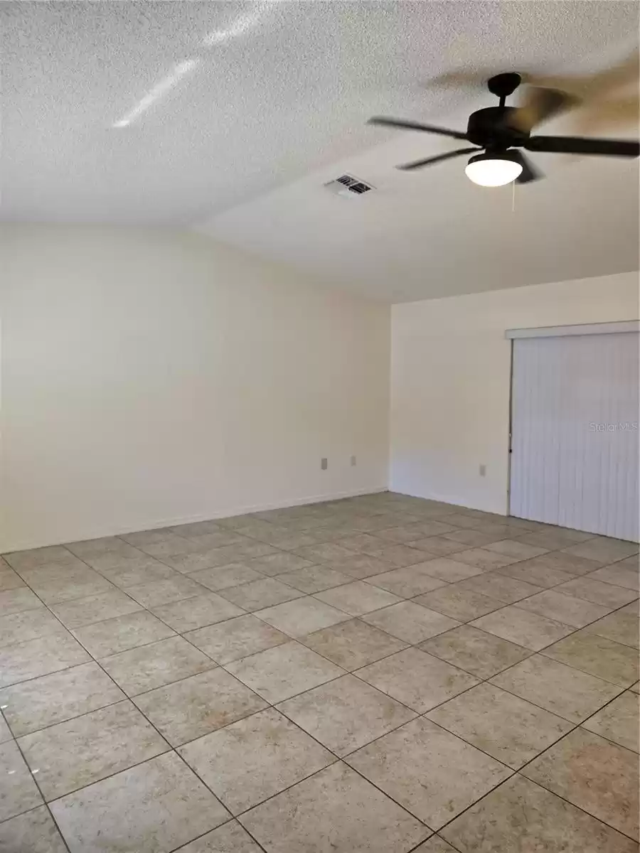 1600 SUMMERDALE DRIVE, CLEARWATER, Florida 33764, 3 Bedrooms Bedrooms, ,2 BathroomsBathrooms,Residential Lease,For Rent,SUMMERDALE,MFRTB8307217