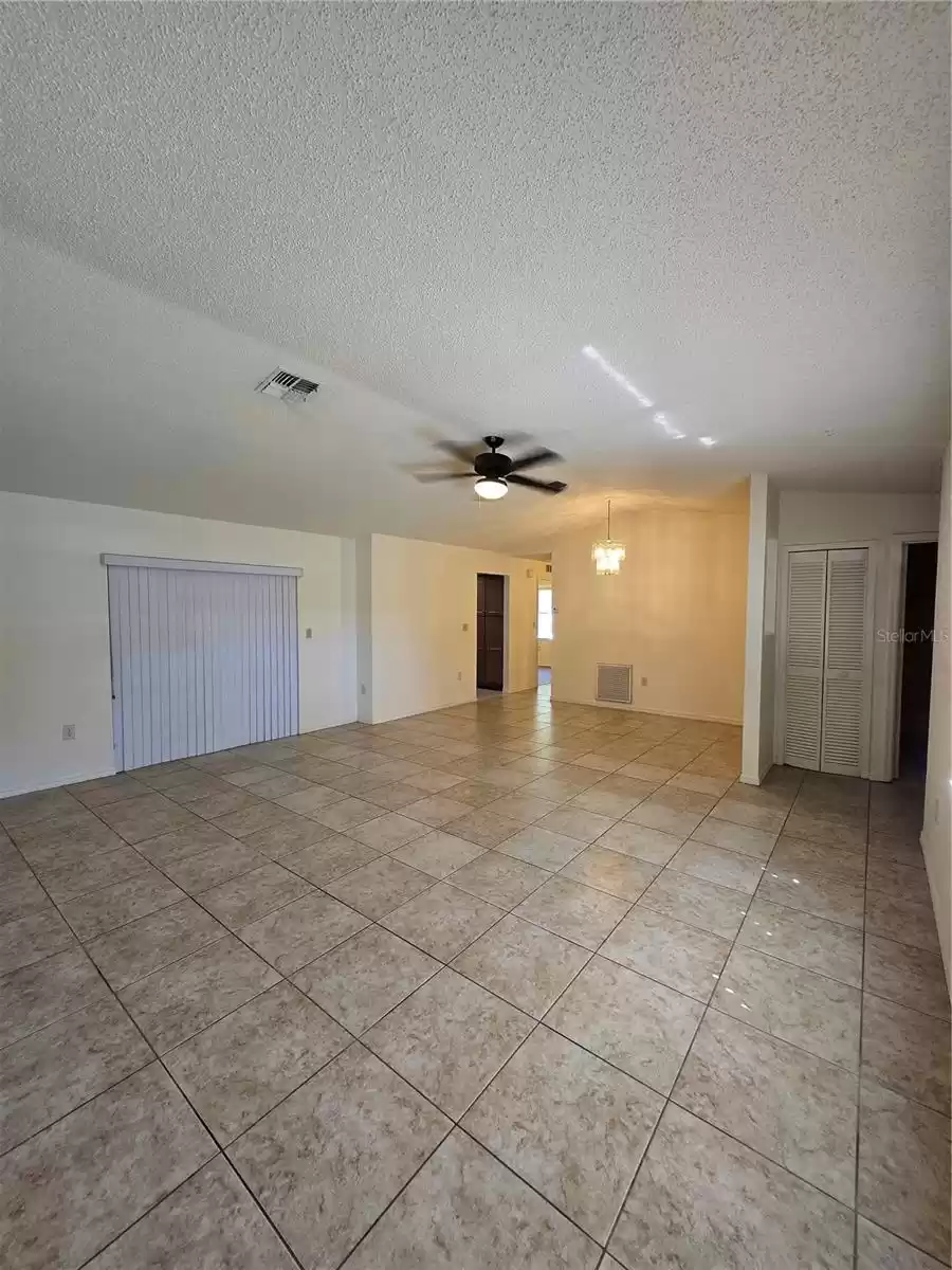 1600 SUMMERDALE DRIVE, CLEARWATER, Florida 33764, 3 Bedrooms Bedrooms, ,2 BathroomsBathrooms,Residential Lease,For Rent,SUMMERDALE,MFRTB8307217