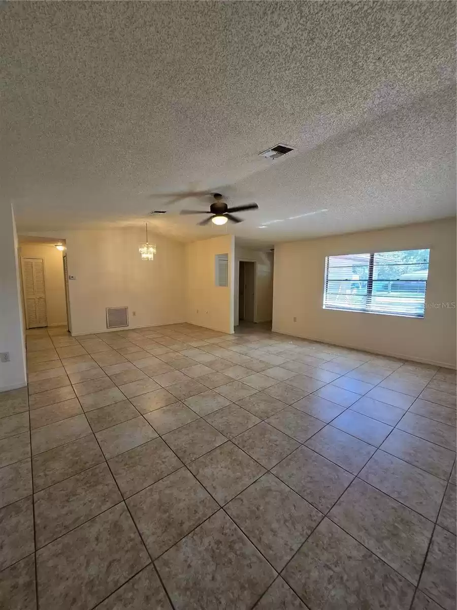 1600 SUMMERDALE DRIVE, CLEARWATER, Florida 33764, 3 Bedrooms Bedrooms, ,2 BathroomsBathrooms,Residential Lease,For Rent,SUMMERDALE,MFRTB8307217