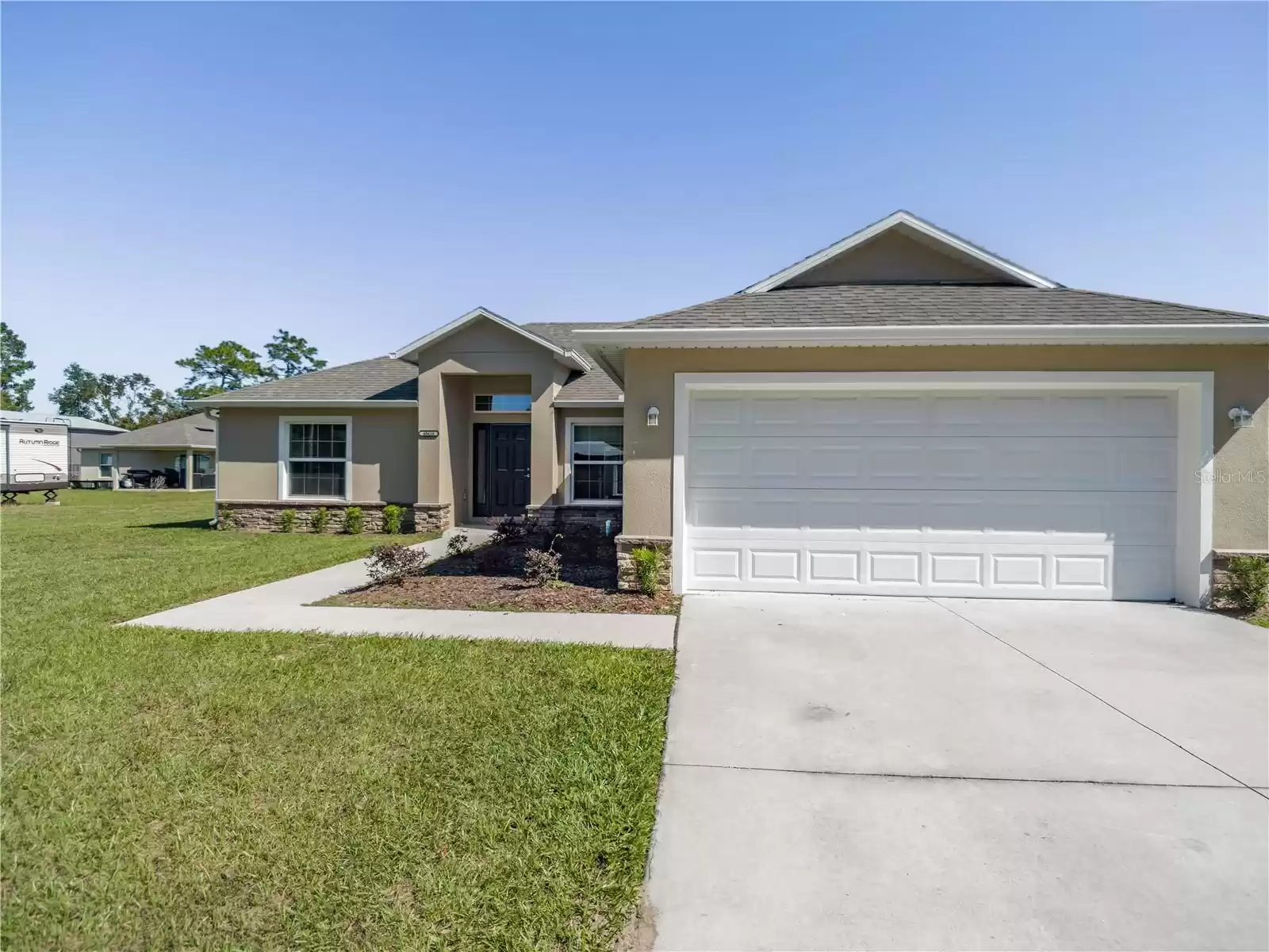 40616 FIRST AVENUE, UMATILLA, Florida 32784, 4 Bedrooms Bedrooms, ,2 BathroomsBathrooms,Residential Lease,For Rent,FIRST,MFRO6254040