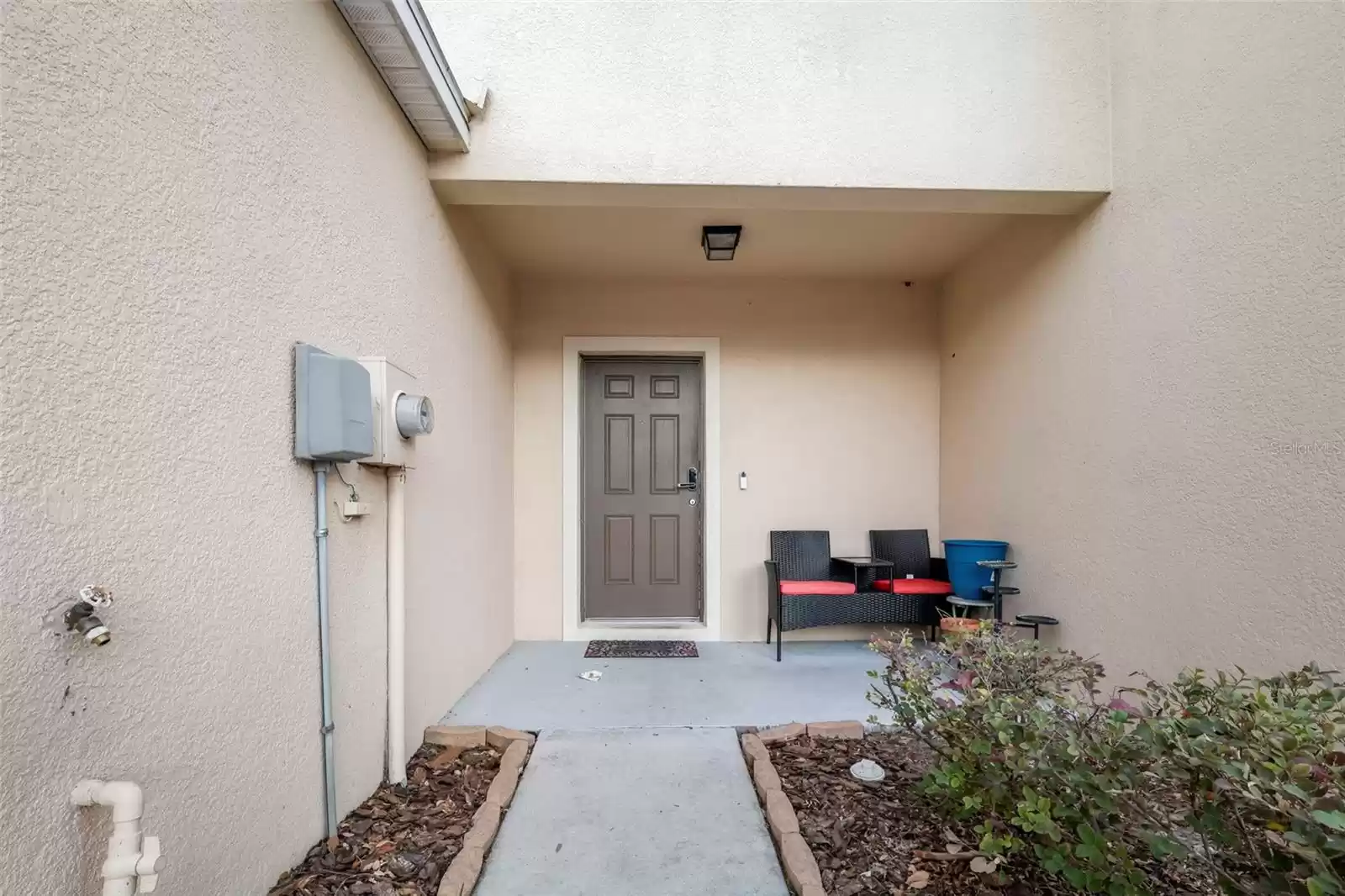 9952 HOUND CHASE DRIVE, GIBSONTON, Florida 33534, 3 Bedrooms Bedrooms, ,2 BathroomsBathrooms,Residential Lease,For Rent,HOUND CHASE,MFRA4627619