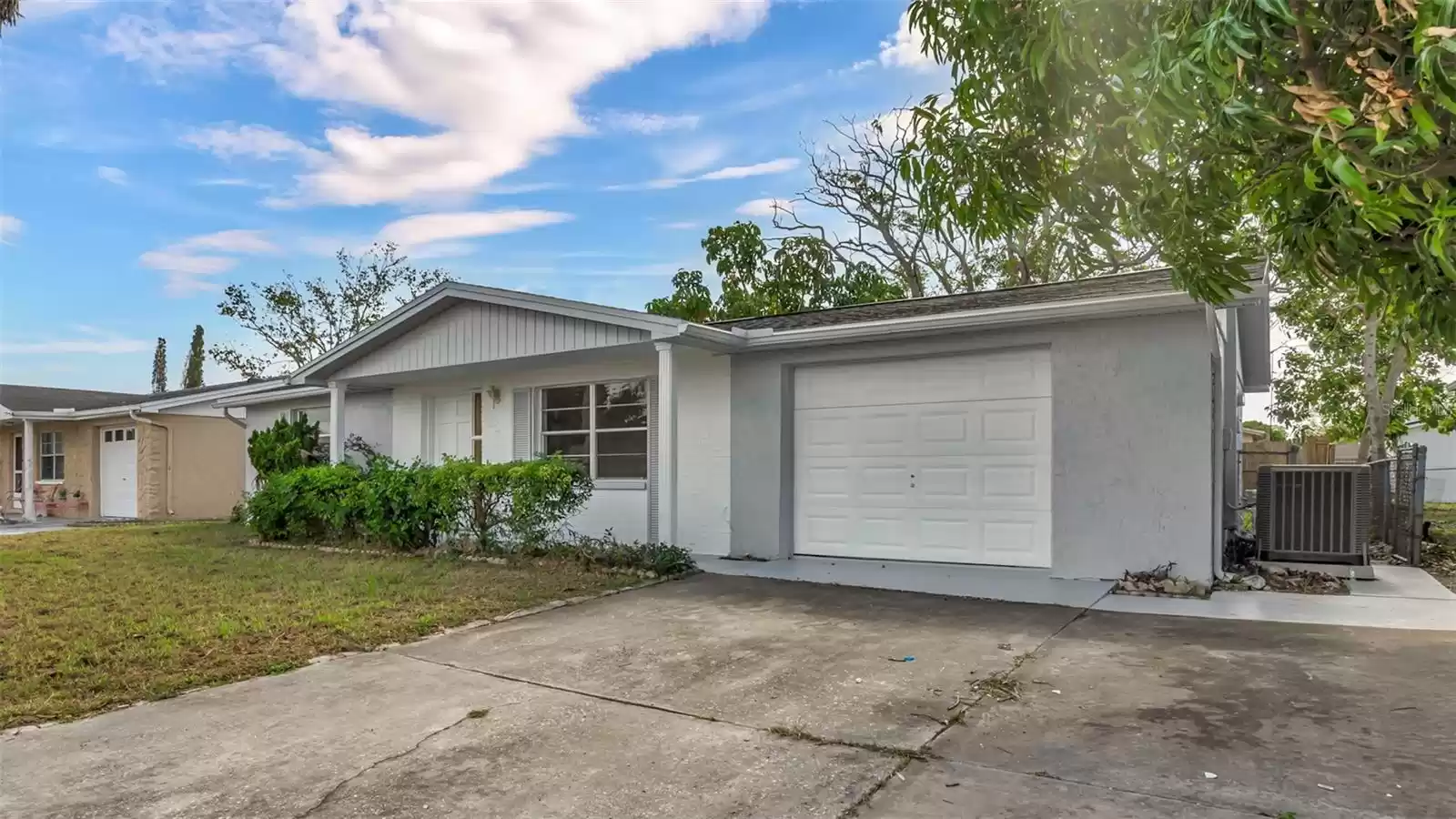 7124 PARROT DRIVE, PORT RICHEY, Florida 34668, 3 Bedrooms Bedrooms, ,2 BathroomsBathrooms,Residential Lease,For Rent,PARROT,MFRTB8317103