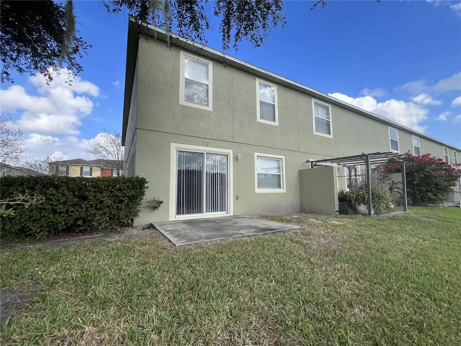 572 CRESTING OAK CIRCLE, ORLANDO, Florida 32824, 3 Bedrooms Bedrooms, ,2 BathroomsBathrooms,Residential Lease,For Rent,CRESTING OAK,MFRO6254389