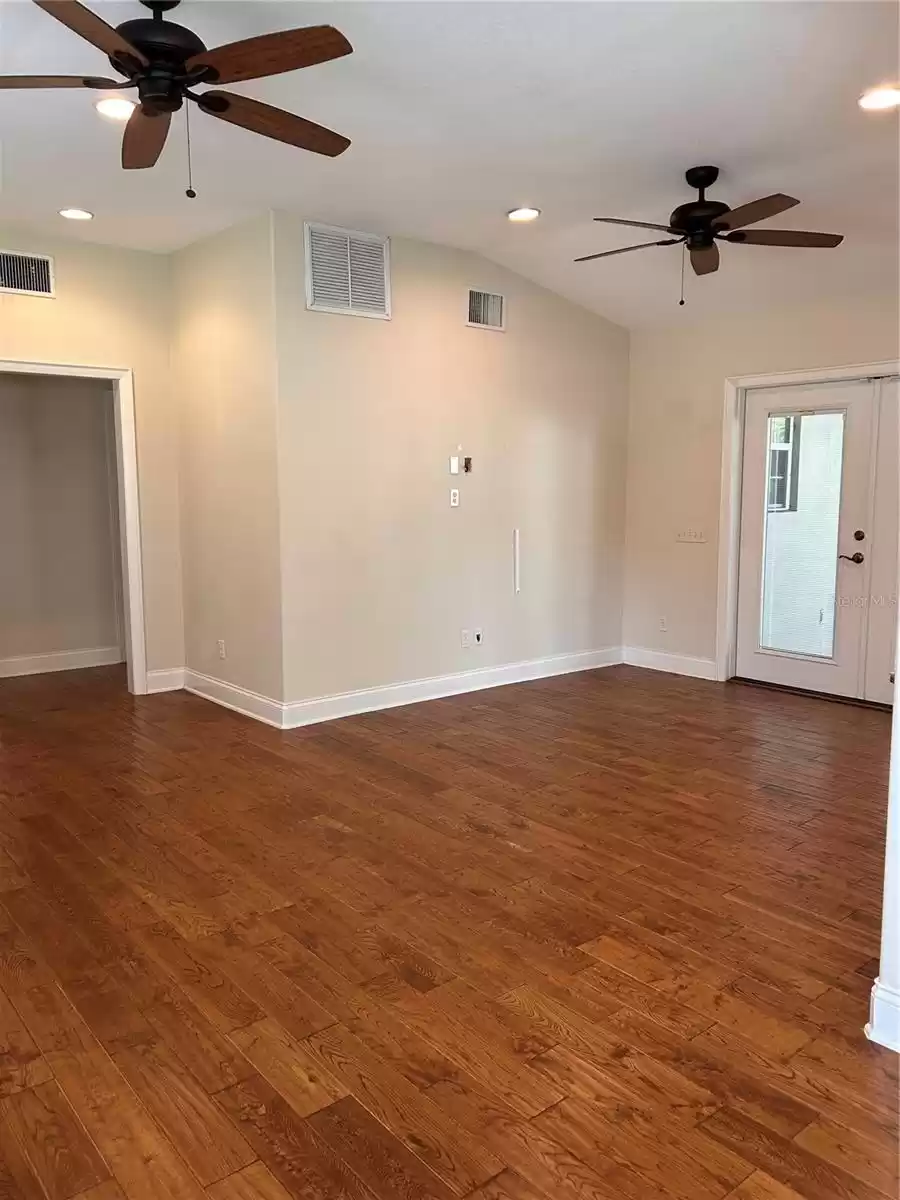 1315 WESTCHESTER AVENUE, WINTER PARK, Florida 32789, 2 Bedrooms Bedrooms, ,2 BathroomsBathrooms,Residential Lease,For Rent,WESTCHESTER,MFRO6254420