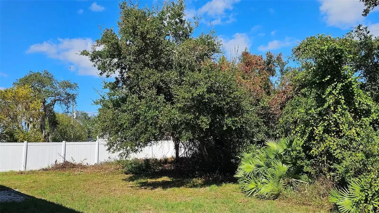 1979 PRESCOTT BOULEVARD, DELTONA, Florida 32738, 3 Bedrooms Bedrooms, ,2 BathroomsBathrooms,Residential Lease,For Rent,PRESCOTT,MFRV4939200