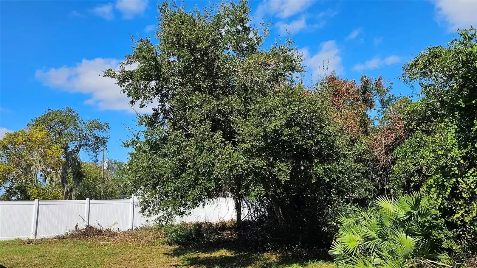 1979 PRESCOTT BOULEVARD, DELTONA, Florida 32738, 3 Bedrooms Bedrooms, ,2 BathroomsBathrooms,Residential Lease,For Rent,PRESCOTT,MFRV4939200