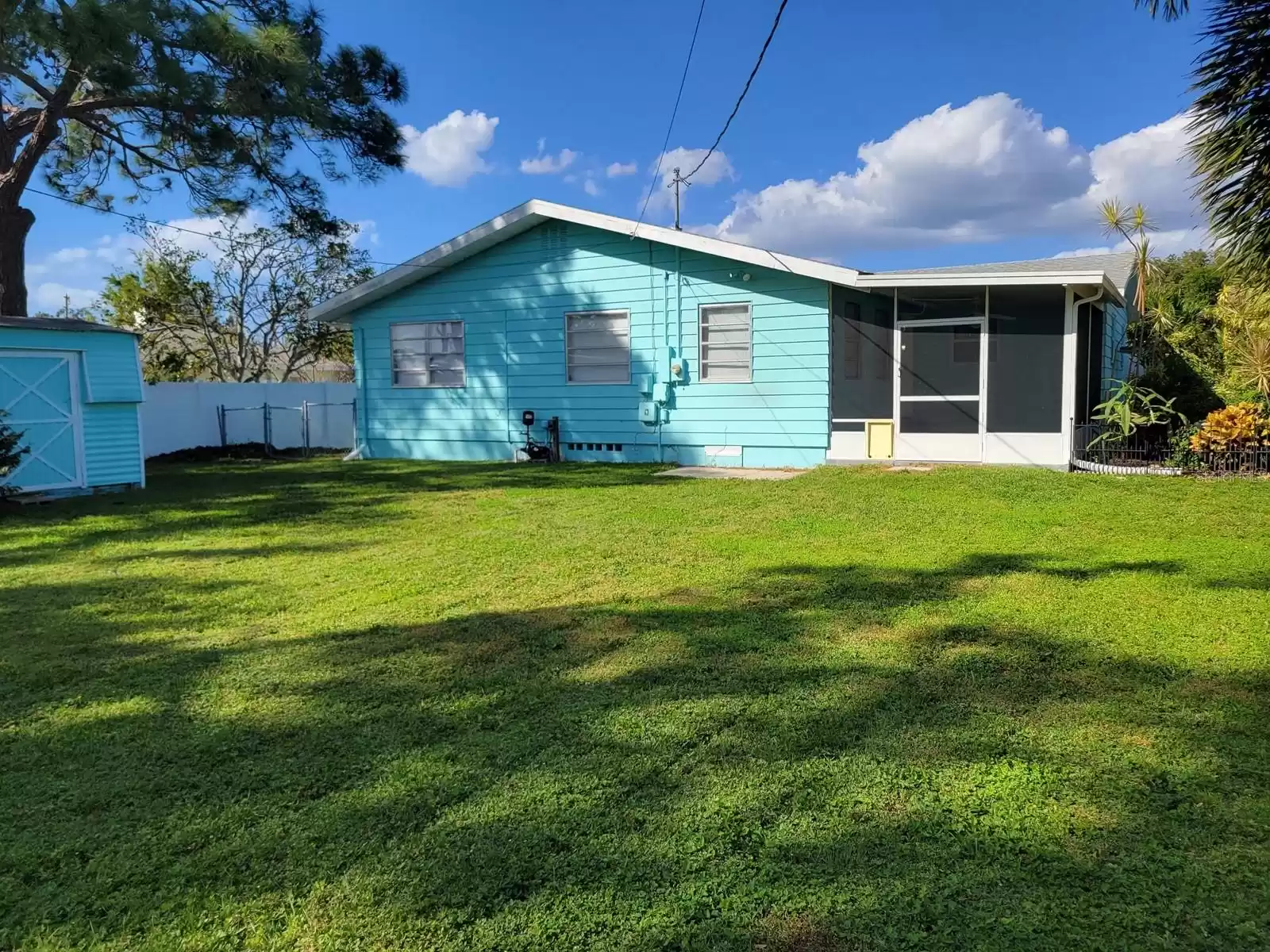 831 4TH AVENUE, LARGO, Florida 33770, 3 Bedrooms Bedrooms, ,2 BathroomsBathrooms,Residential Lease,For Rent,4TH,MFRTB8317437