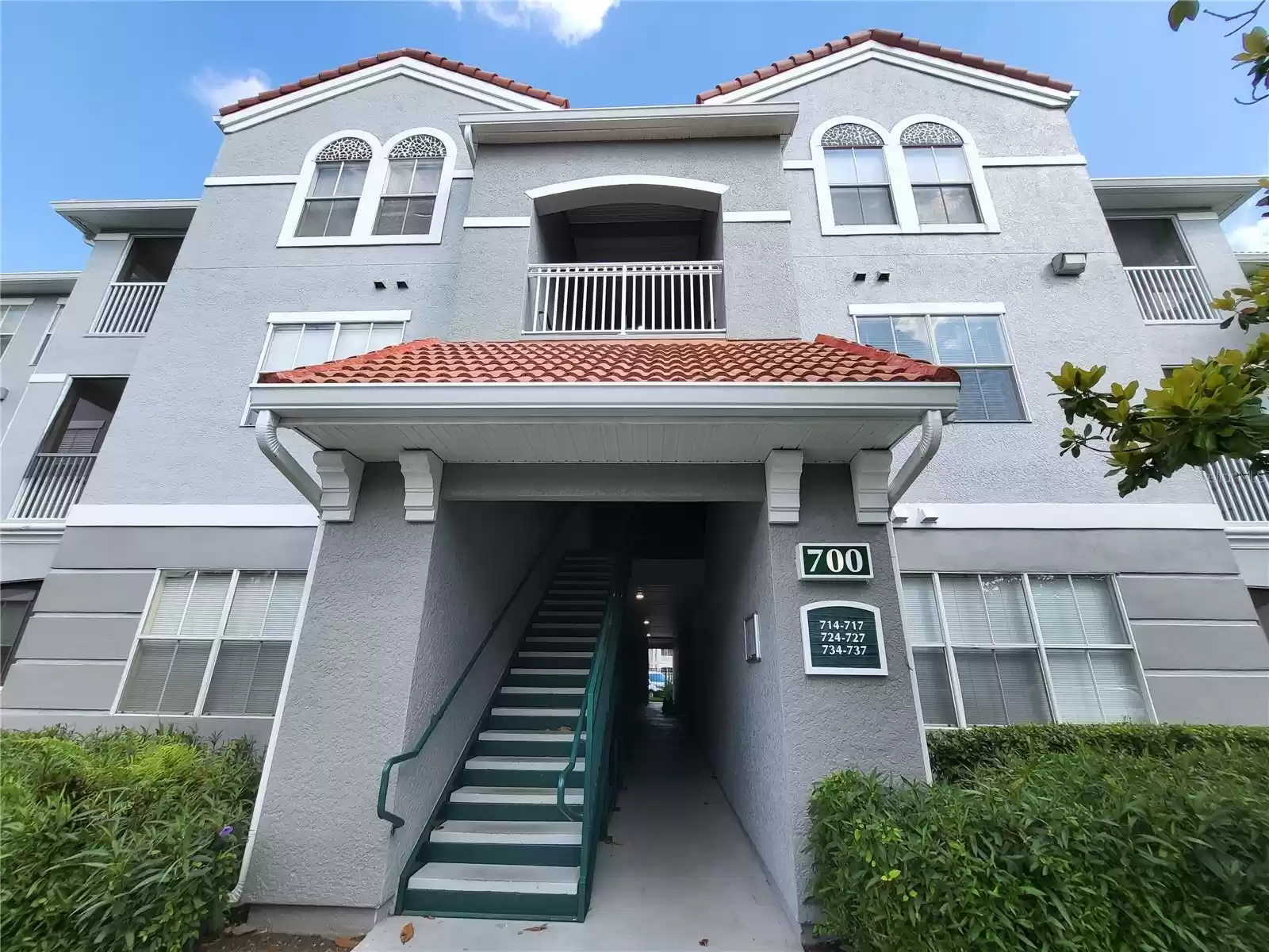 18001 RICHMOND PLACE DRIVE, TAMPA, Florida 33647, 2 Bedrooms Bedrooms, ,2 BathroomsBathrooms,Residential Lease,For Rent,RICHMOND PLACE,MFRTB8317460