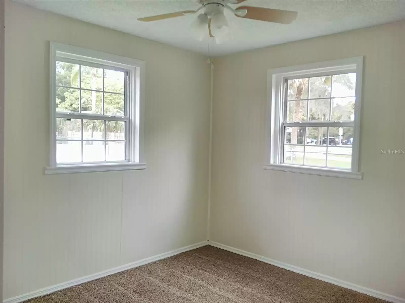 528 NEW HAMPSHIRE AVENUE, DELAND, Florida 32720, 3 Bedrooms Bedrooms, ,1 BathroomBathrooms,Residential Lease,For Rent,NEW HAMPSHIRE,MFRV4939235