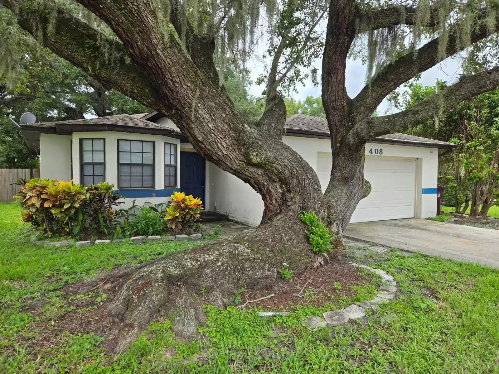 408 CHANCELLOR COURT, SAINT CLOUD, Florida 34769, 3 Bedrooms Bedrooms, ,2 BathroomsBathrooms,Residential Lease,For Rent,CHANCELLOR,MFRO6254632