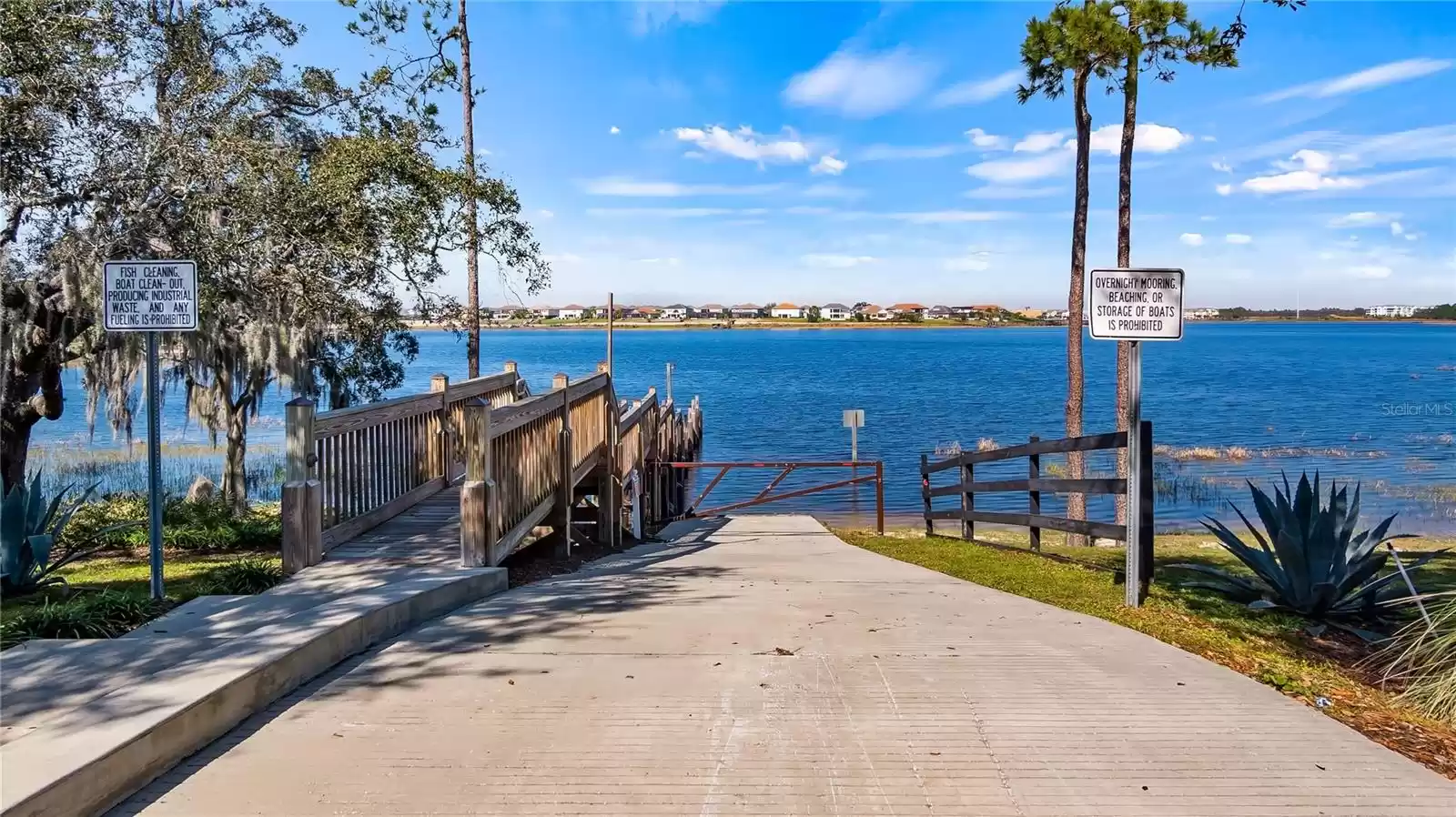 Community Dock- Lake Hancock