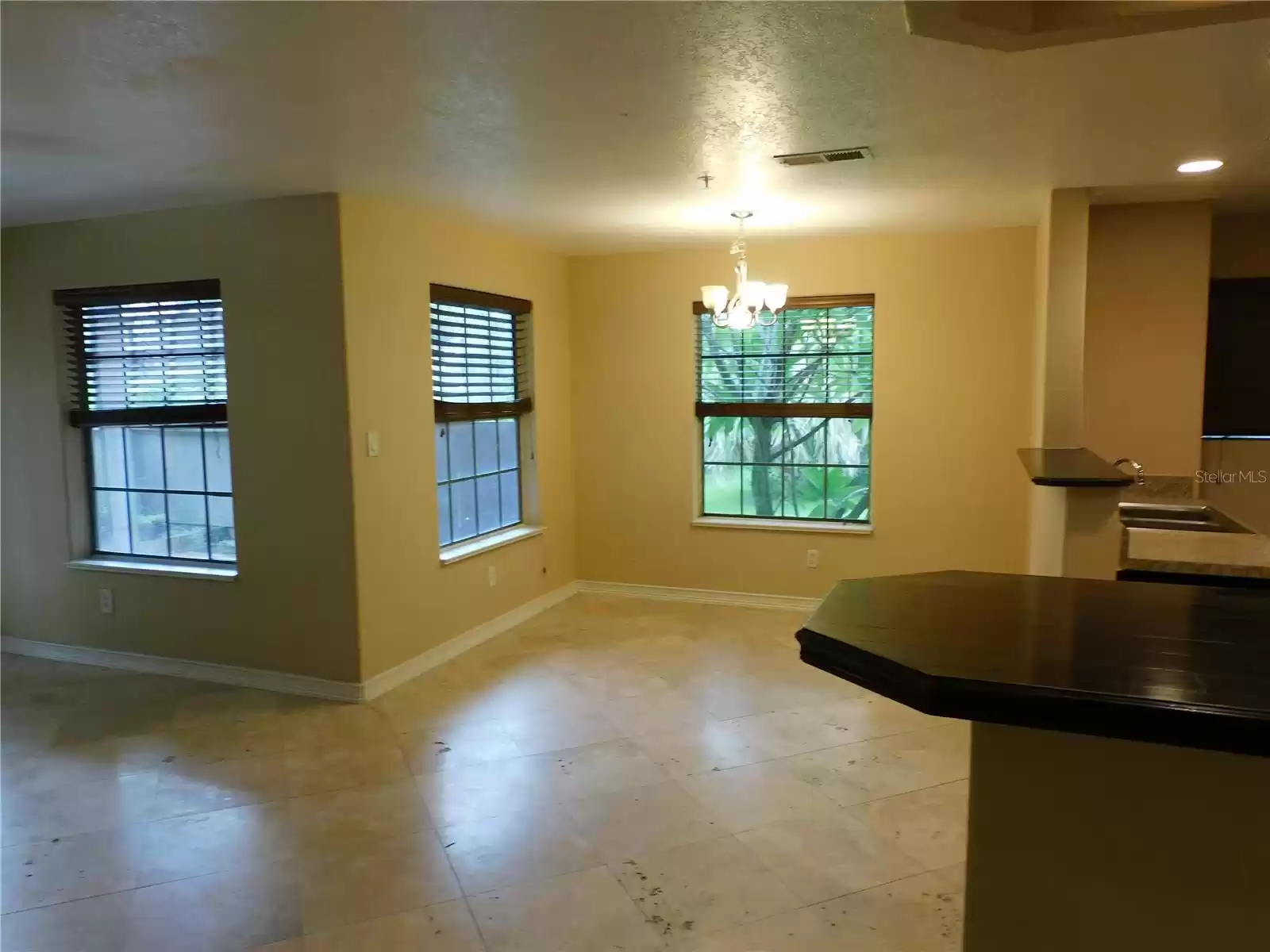 200 AFTON SQUARE, ALTAMONTE SPRINGS, Florida 32714, 2 Bedrooms Bedrooms, ,2 BathroomsBathrooms,Residential,For Sale,AFTON,MFRO6217456