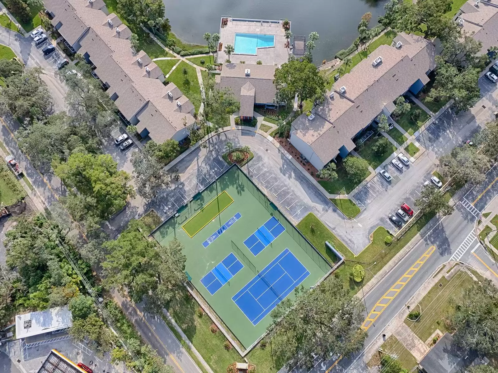 Community Amenities: Pool, Clubhouse, Lakefront, Tennis, Pickleball & More