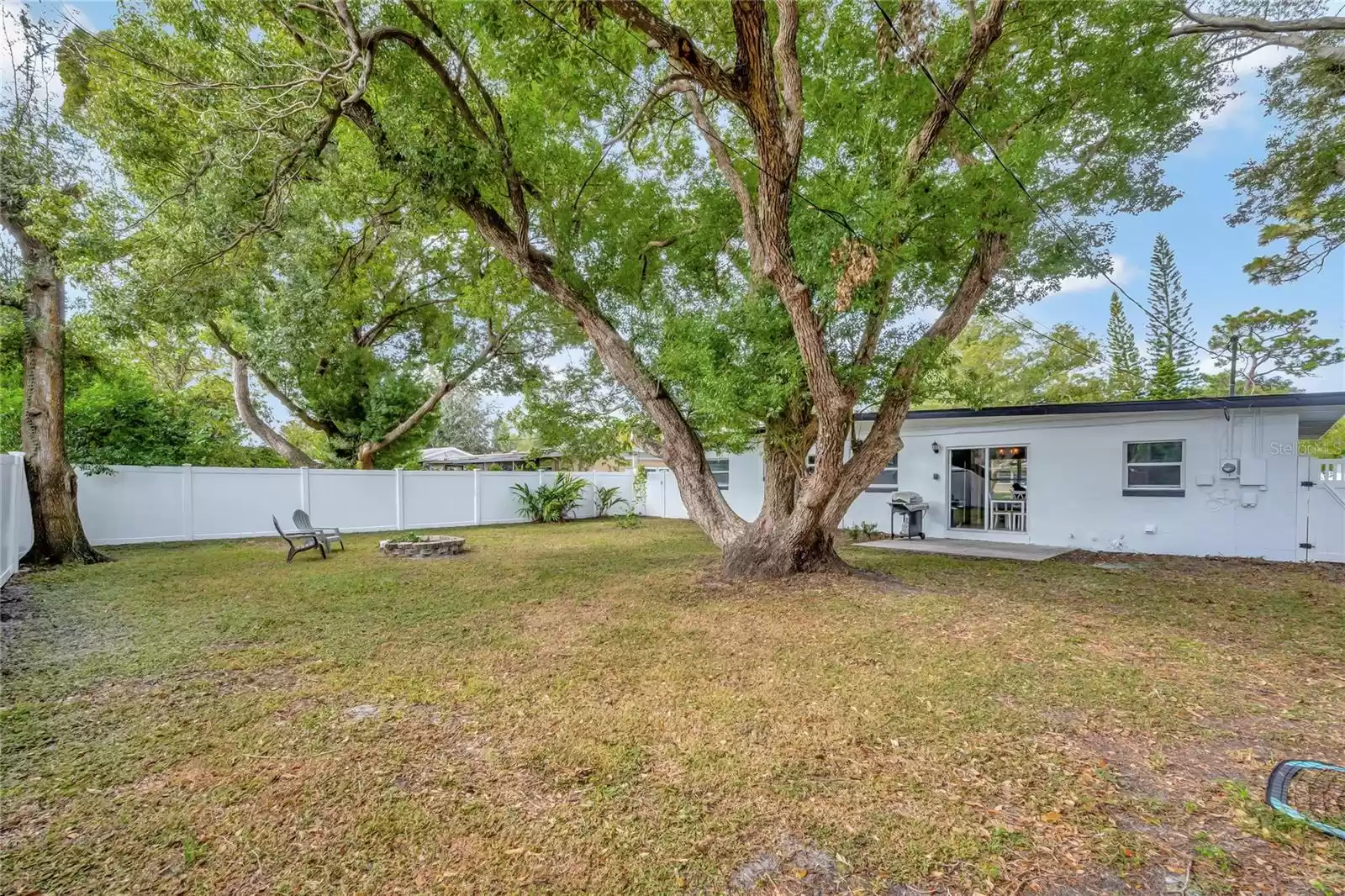 992 CARNATION DRIVE, WINTER PARK, Florida 32792, 3 Bedrooms Bedrooms, ,2 BathroomsBathrooms,Residential,For Sale,CARNATION,MFRO6254779