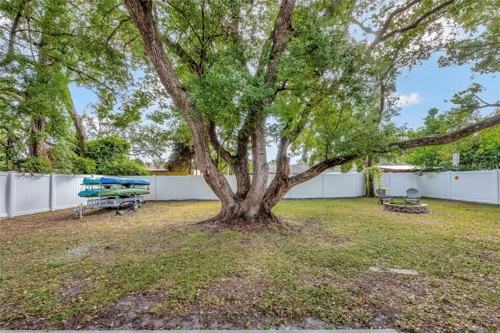 992 CARNATION DRIVE, WINTER PARK, Florida 32792, 3 Bedrooms Bedrooms, ,2 BathroomsBathrooms,Residential,For Sale,CARNATION,MFRO6254779