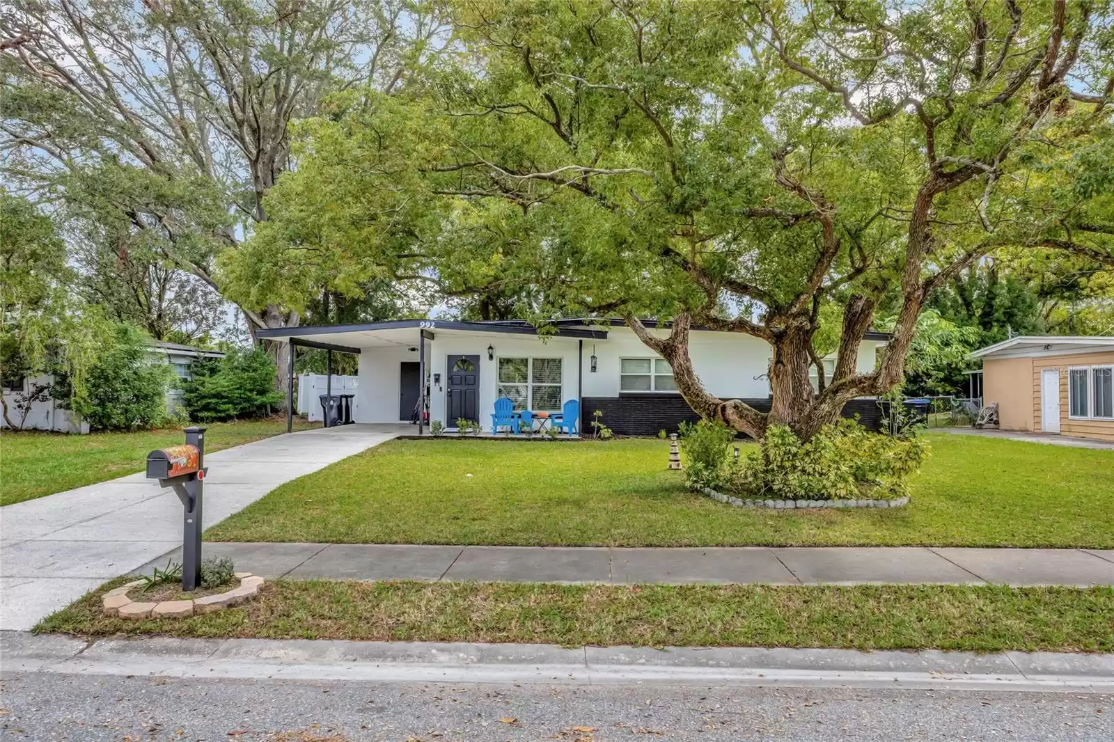 992 CARNATION DRIVE, WINTER PARK, Florida 32792, 3 Bedrooms Bedrooms, ,2 BathroomsBathrooms,Residential,For Sale,CARNATION,MFRO6254779