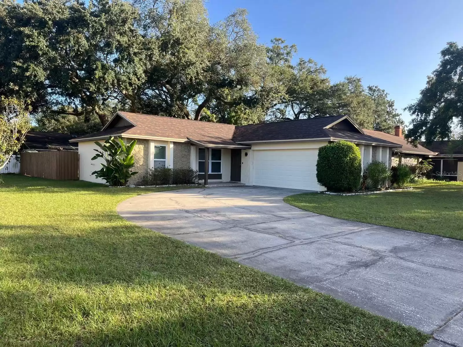 694 DUNN DRIVE, ALTAMONTE SPRINGS, Florida 32714, 2 Bedrooms Bedrooms, ,2 BathroomsBathrooms,Residential,For Sale,DUNN,MFRO6253469