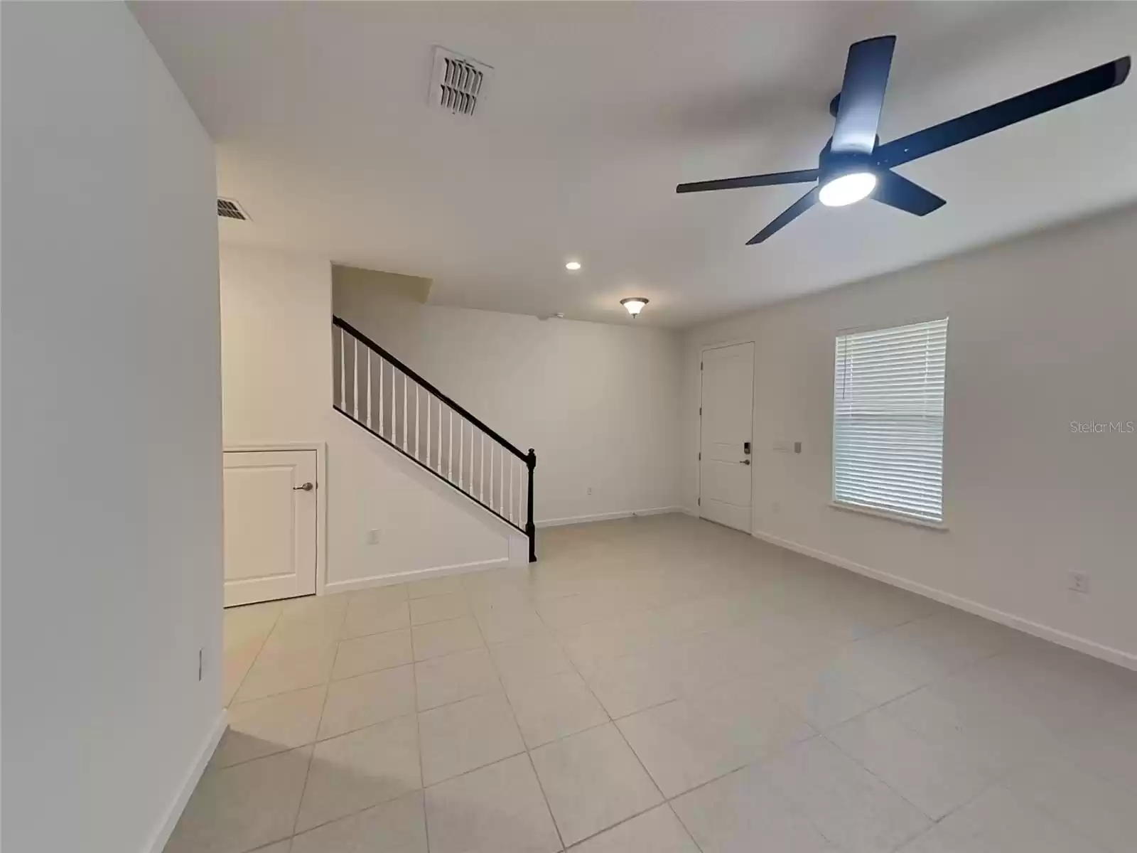 13921 EASDALE ALLEY, WINTER GARDEN, Florida 34787, 3 Bedrooms Bedrooms, ,2 BathroomsBathrooms,Residential Lease,For Rent,EASDALE,MFRO6254792