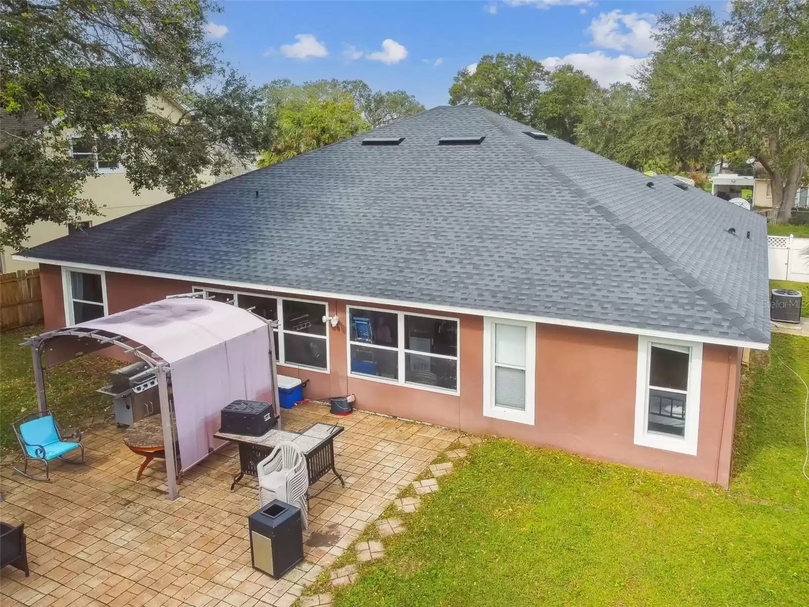 18 COOLEDGE STREET, WINTER GARDEN, Florida 34787, 4 Bedrooms Bedrooms, ,2 BathroomsBathrooms,Residential,For Sale,COOLEDGE,MFRO6255957