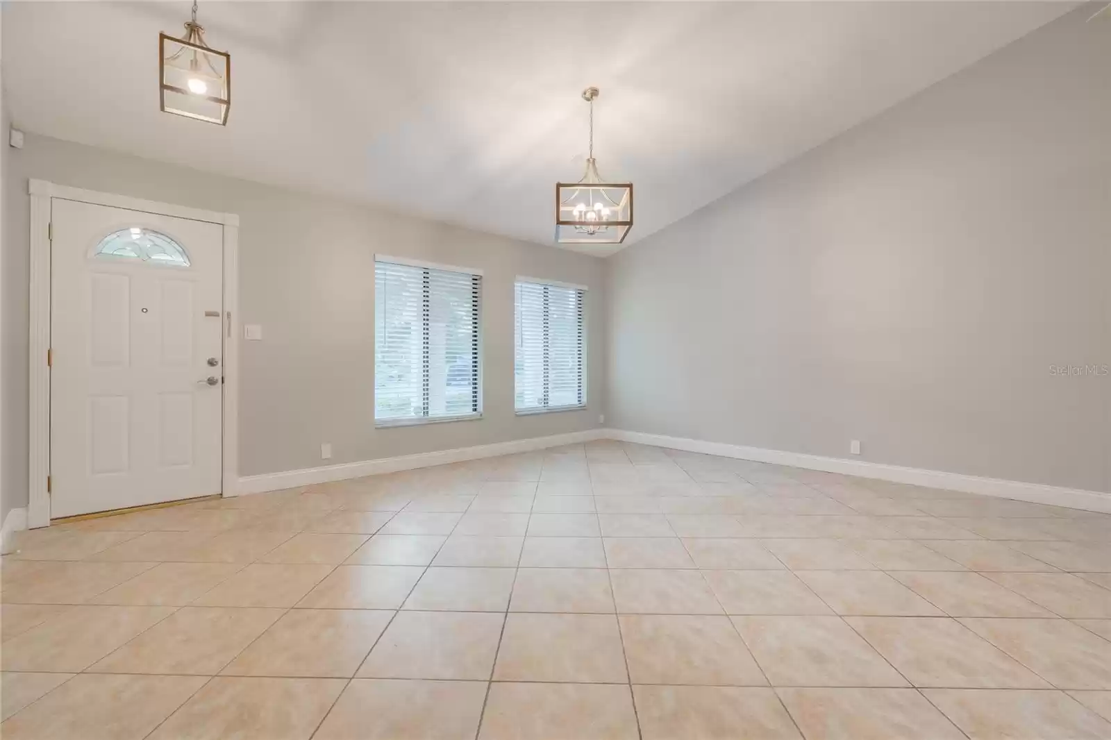 517 SEVILLE AVENUE, ALTAMONTE SPRINGS, Florida 32714, 4 Bedrooms Bedrooms, ,2 BathroomsBathrooms,Residential,For Sale,SEVILLE,MFRO6255211