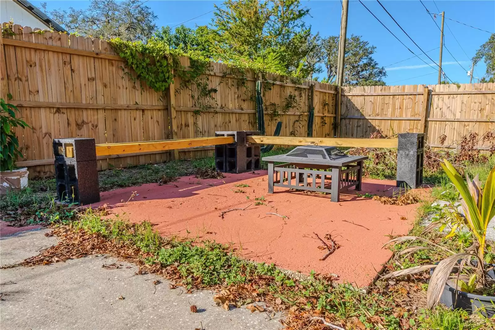 103 MAPLE STREET, DAVENPORT, Florida 33837, 3 Bedrooms Bedrooms, ,2 BathroomsBathrooms,Residential Lease,For Rent,MAPLE,0,MFRO6256330