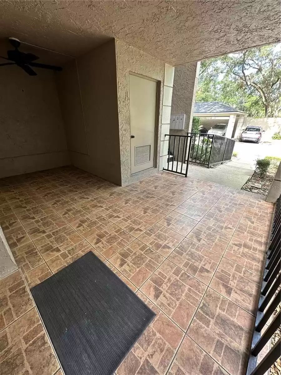 1055 KENSINGTON PARK DRIVE, ALTAMONTE SPRINGS, Florida 32714, 2 Bedrooms Bedrooms, ,2 BathroomsBathrooms,Residential,For Sale,KENSINGTON PARK,MFRO6256044