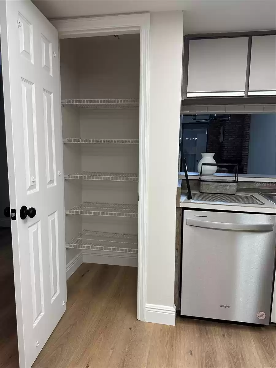 KITCHEN PANTRY