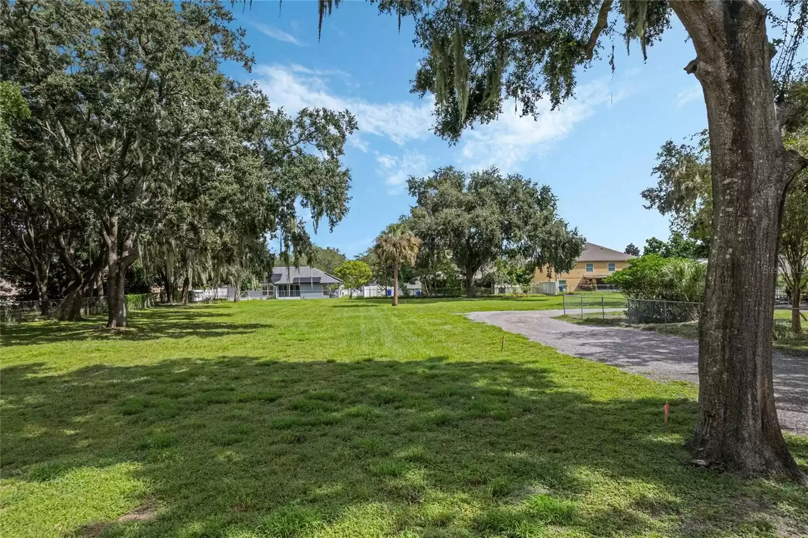 1669 MARKEL DRIVE, WINTER GARDEN, Florida 34787, 4 Bedrooms Bedrooms, ,3 BathroomsBathrooms,Residential,For Sale,MARKEL,MFRO6256295