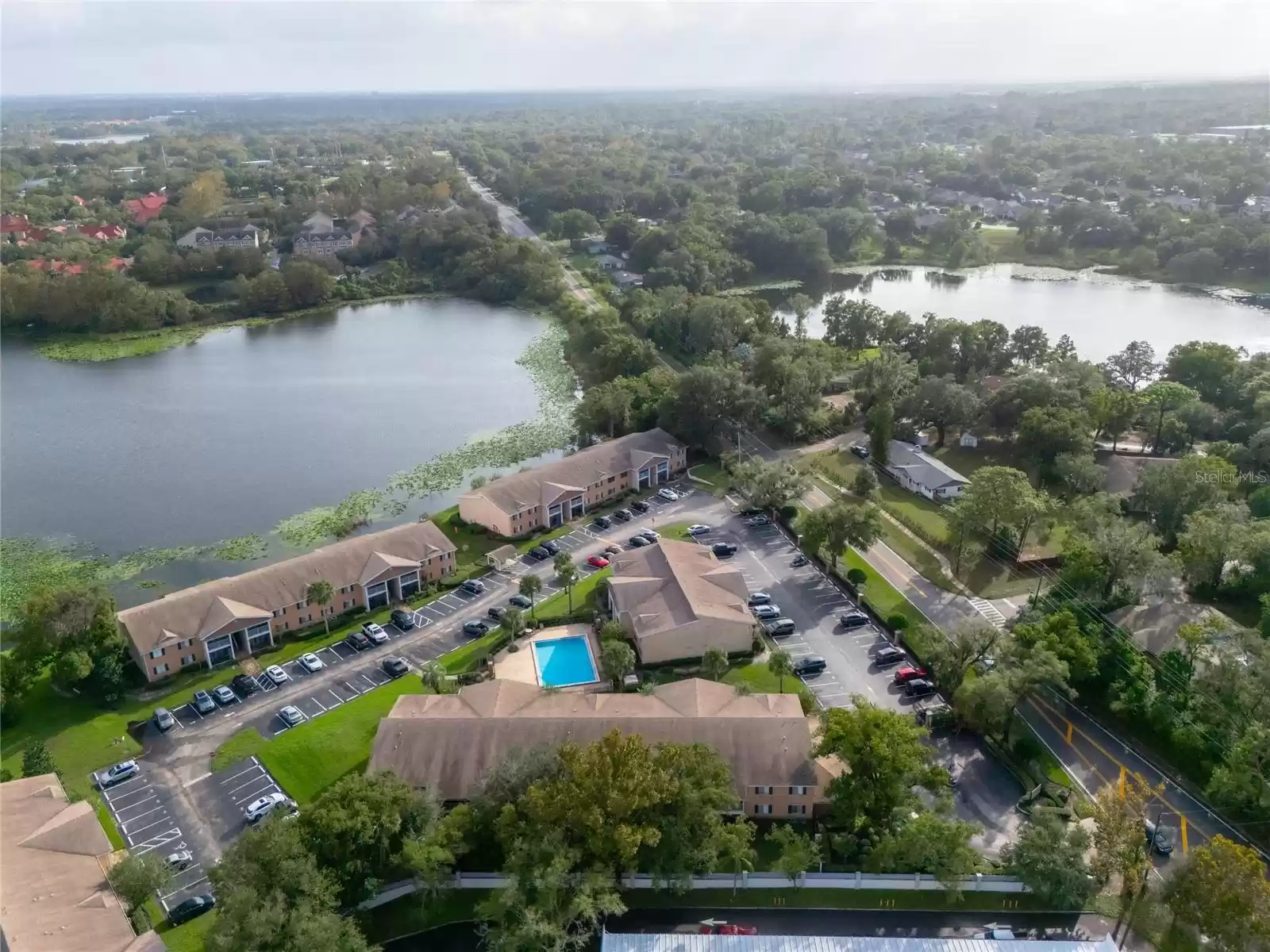 165 PEARL LAKE CAUSEWAY, ALTAMONTE SPRINGS, Florida 32714, 2 Bedrooms Bedrooms, ,2 BathroomsBathrooms,Residential,For Sale,PEARL LAKE,MFRO6255210