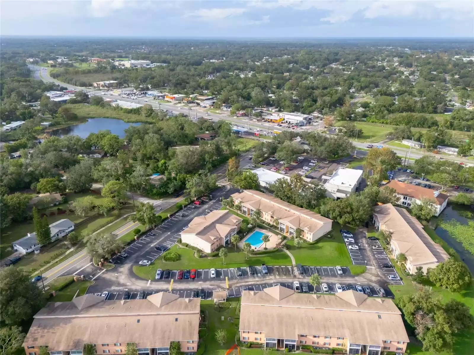 165 PEARL LAKE CAUSEWAY, ALTAMONTE SPRINGS, Florida 32714, 2 Bedrooms Bedrooms, ,2 BathroomsBathrooms,Residential,For Sale,PEARL LAKE,MFRO6255210