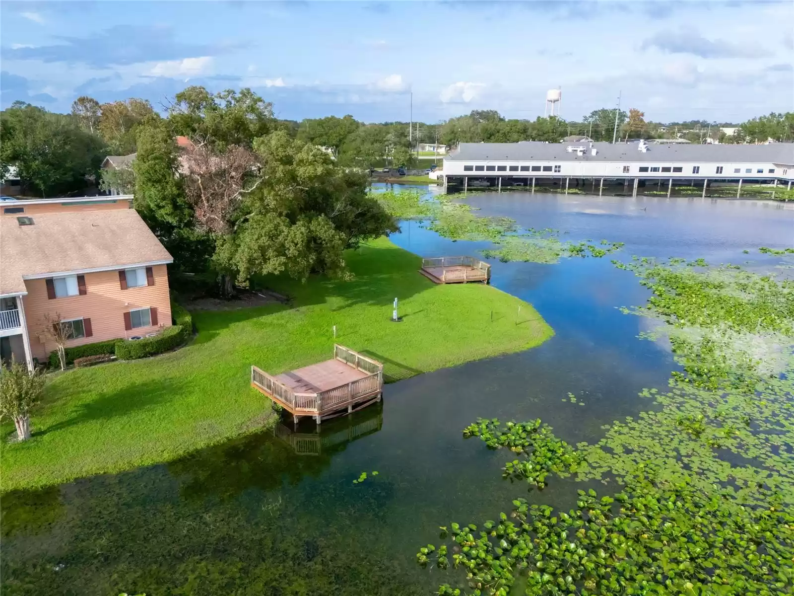 165 PEARL LAKE CAUSEWAY, ALTAMONTE SPRINGS, Florida 32714, 2 Bedrooms Bedrooms, ,2 BathroomsBathrooms,Residential,For Sale,PEARL LAKE,MFRO6255210