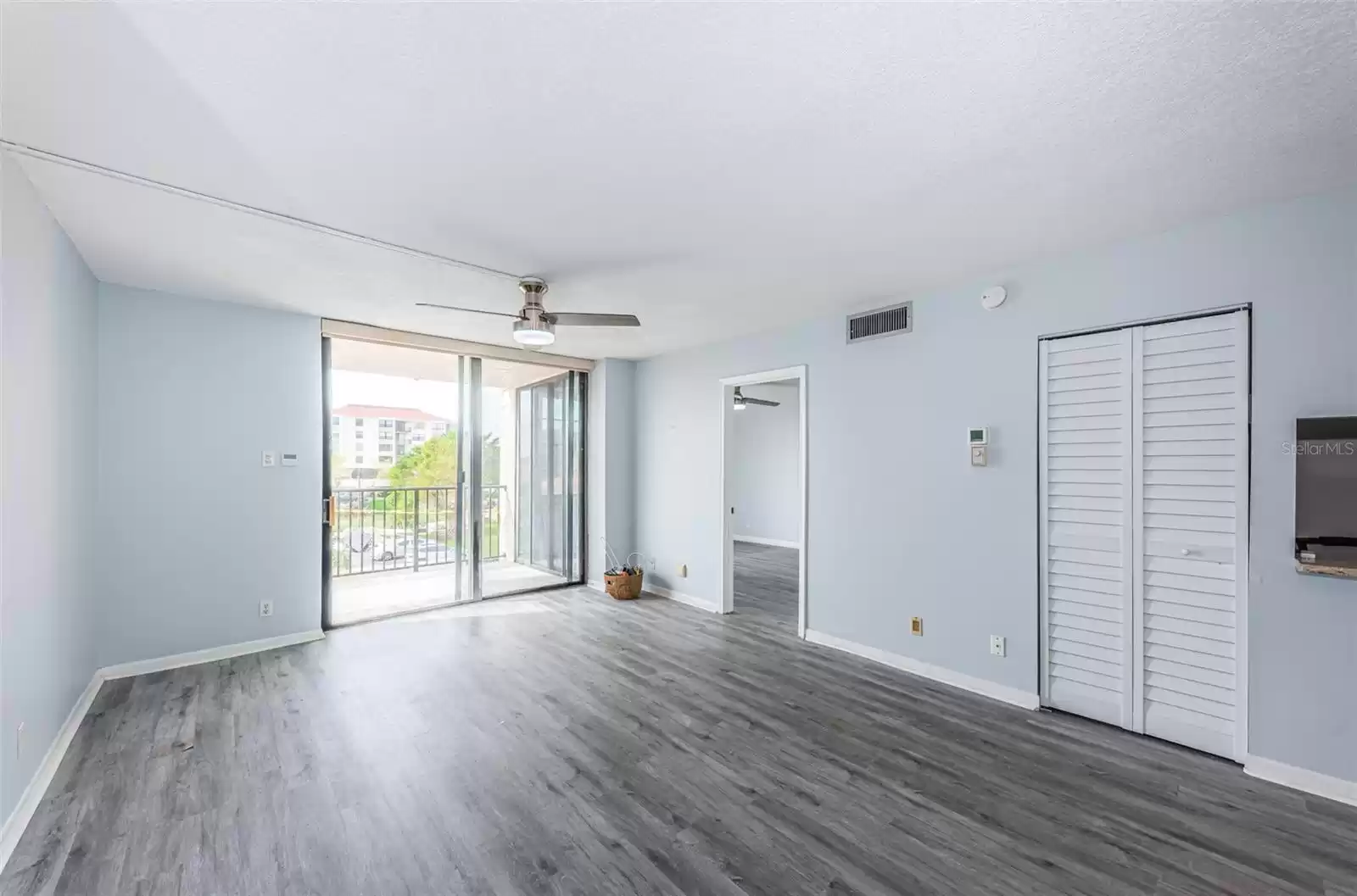 6145 SUN BOULEVARD, ST PETERSBURG, Florida 33715, 1 Bedroom Bedrooms, ,1 BathroomBathrooms,Residential,For Sale,SUN,MFRTB8318427