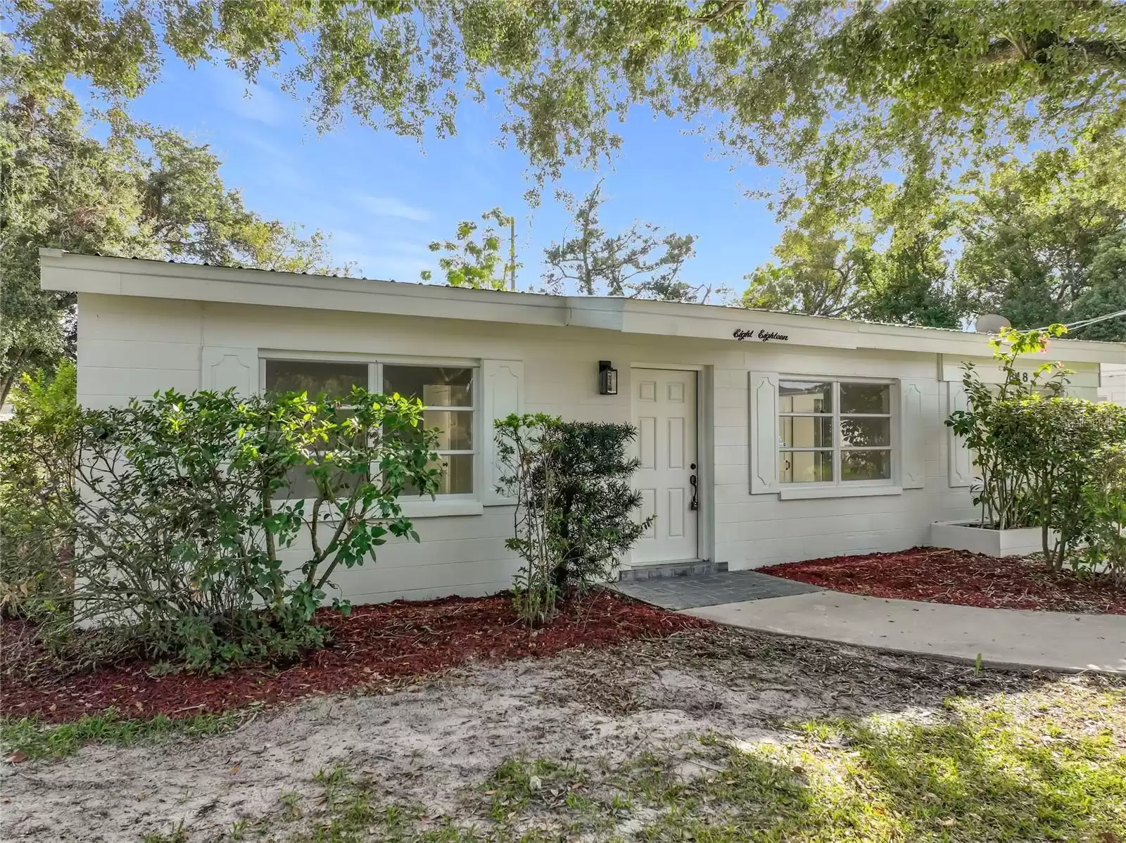 818 GRANDVIEW AVENUE, ALTAMONTE SPRINGS, Florida 32701, 3 Bedrooms Bedrooms, ,2 BathroomsBathrooms,Residential,For Sale,GRANDVIEW,MFRV4939326