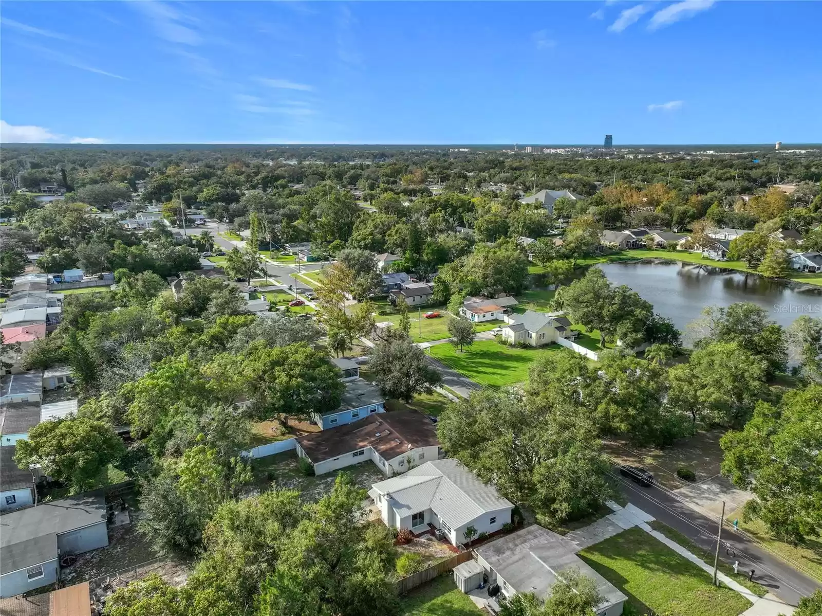 818 GRANDVIEW AVENUE, ALTAMONTE SPRINGS, Florida 32701, 3 Bedrooms Bedrooms, ,2 BathroomsBathrooms,Residential,For Sale,GRANDVIEW,MFRV4939326