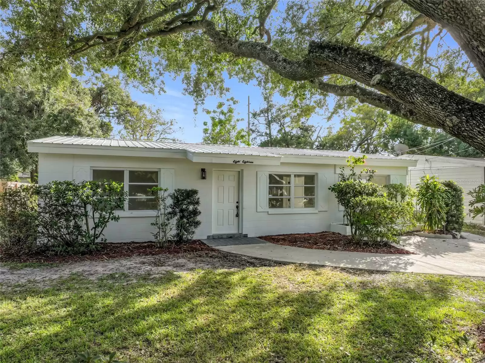 818 GRANDVIEW AVENUE, ALTAMONTE SPRINGS, Florida 32701, 3 Bedrooms Bedrooms, ,2 BathroomsBathrooms,Residential,For Sale,GRANDVIEW,MFRV4939326