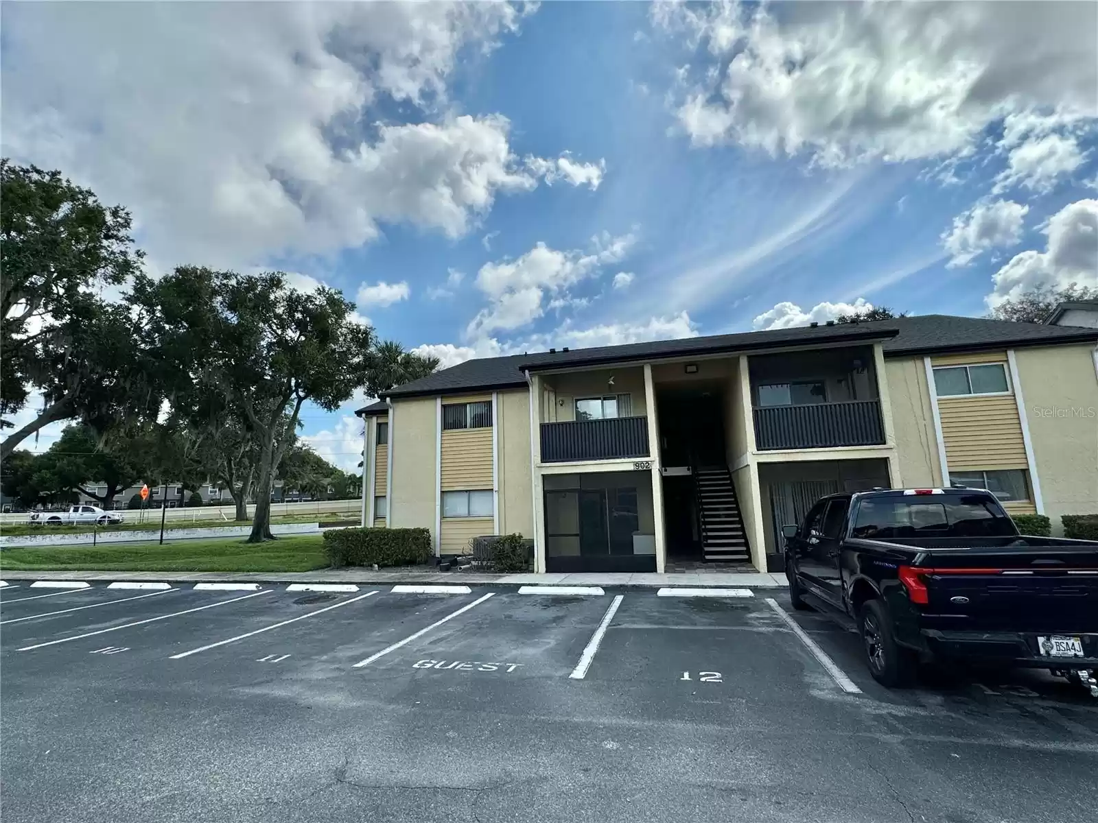 902 LAKE DESTINY ROAD, ALTAMONTE SPRINGS, Florida 32714, 2 Bedrooms Bedrooms, ,1 BathroomBathrooms,Residential,For Sale,LAKE DESTINY,MFRO6256387