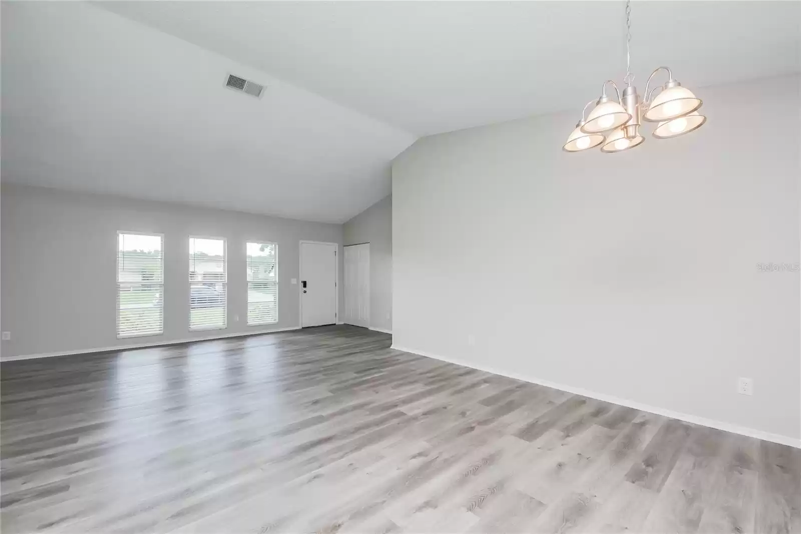 335 BUTTONWOOD DRIVE, KISSIMMEE, Florida 34743, 3 Bedrooms Bedrooms, ,2 BathroomsBathrooms,Residential Lease,For Rent,BUTTONWOOD,0,MFRO6256474