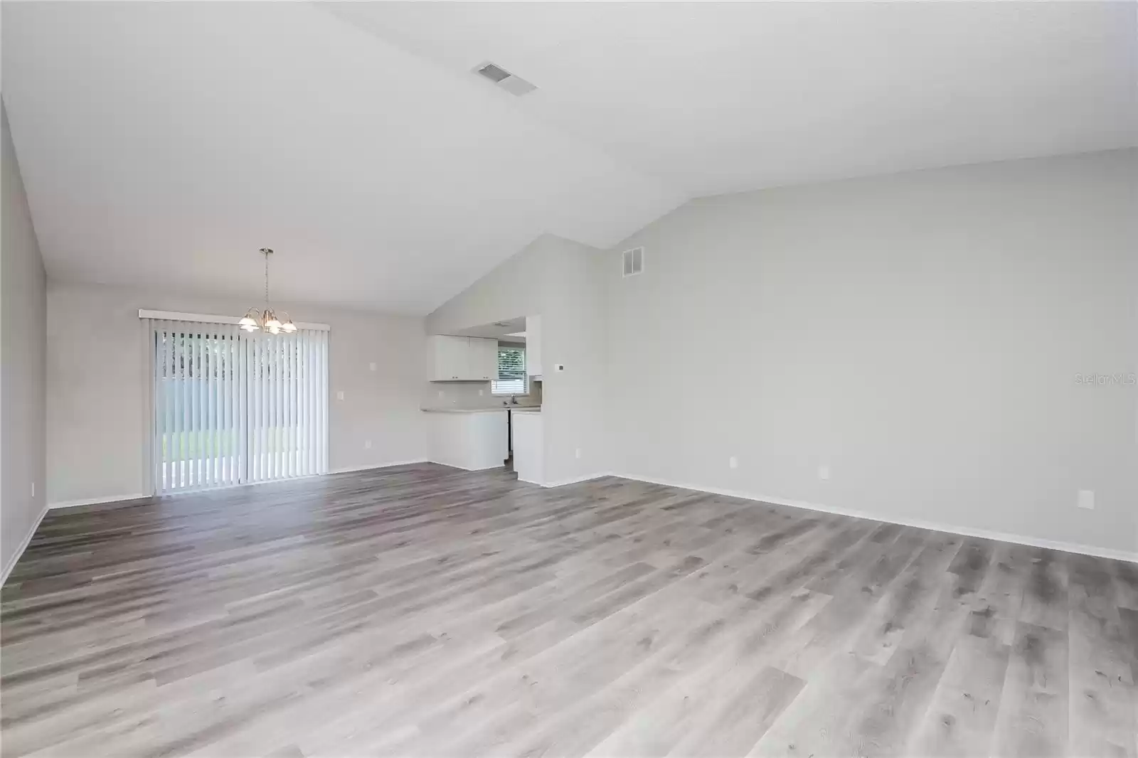 335 BUTTONWOOD DRIVE, KISSIMMEE, Florida 34743, 3 Bedrooms Bedrooms, ,2 BathroomsBathrooms,Residential Lease,For Rent,BUTTONWOOD,0,MFRO6256474