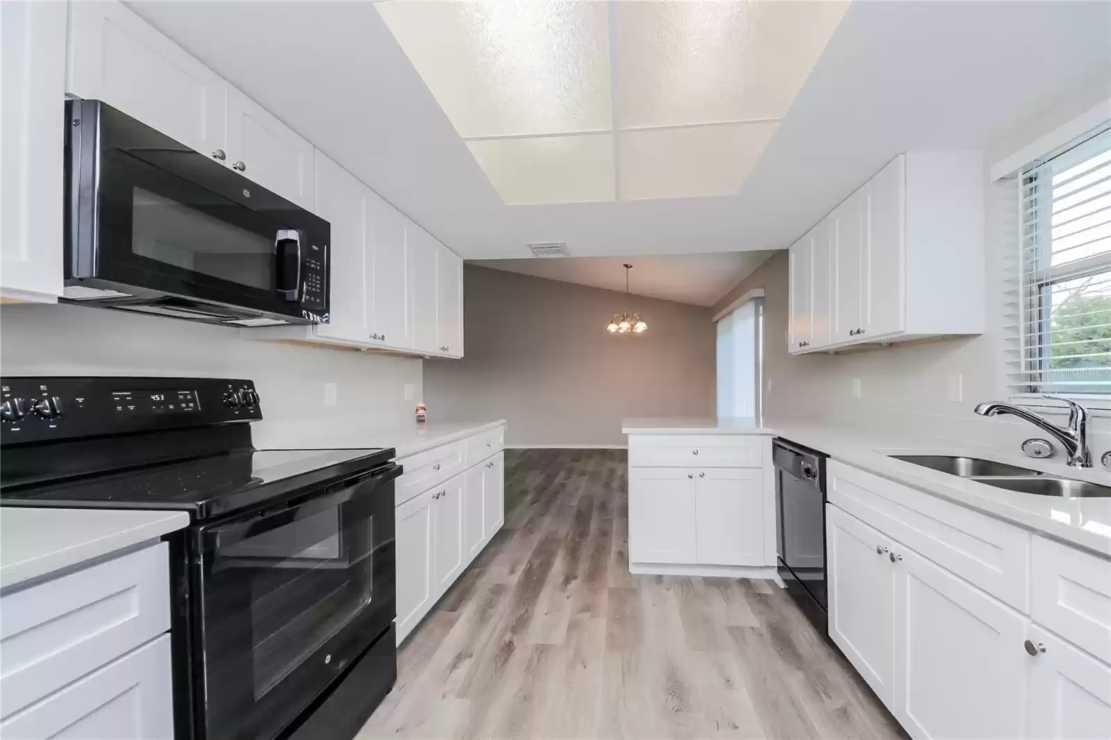 335 BUTTONWOOD DRIVE, KISSIMMEE, Florida 34743, 3 Bedrooms Bedrooms, ,2 BathroomsBathrooms,Residential Lease,For Rent,BUTTONWOOD,0,MFRO6256474