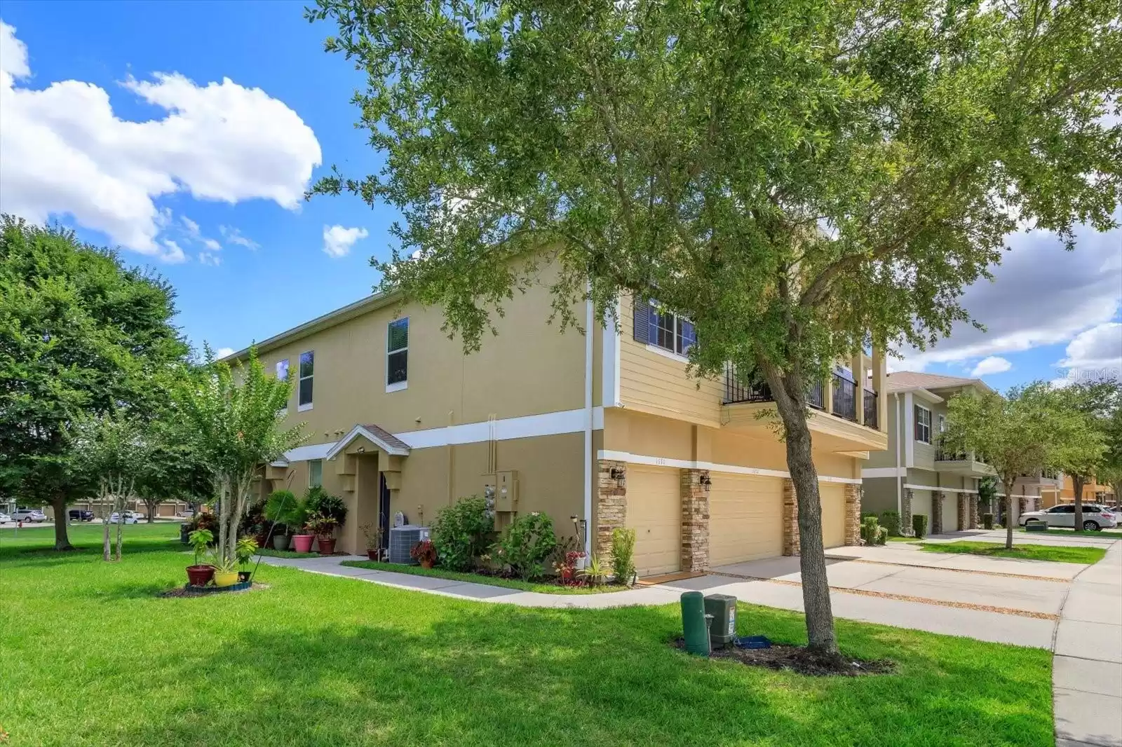 1670 SCARLET OAK LOOP, WINTER GARDEN, Florida 34787, 2 Bedrooms Bedrooms, ,2 BathroomsBathrooms,Residential,For Sale,SCARLET OAK,MFRG5089108